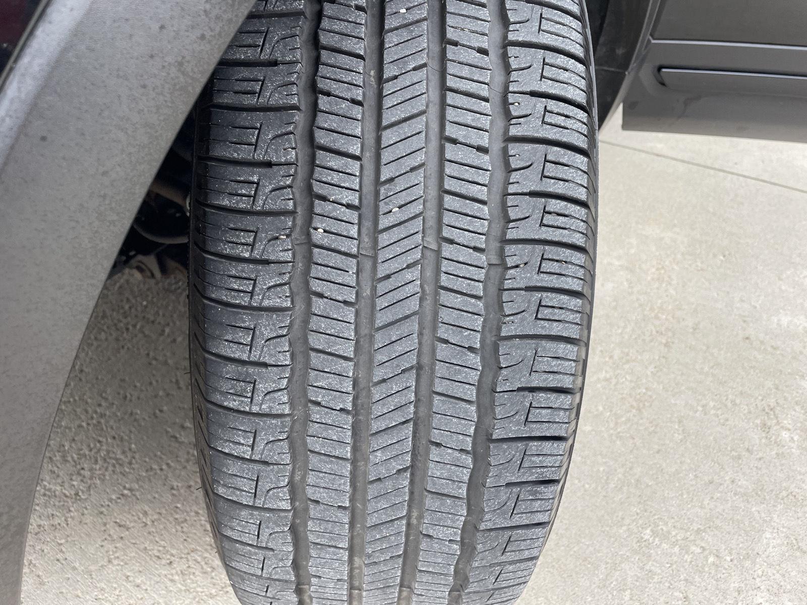 Vehicle photo 11