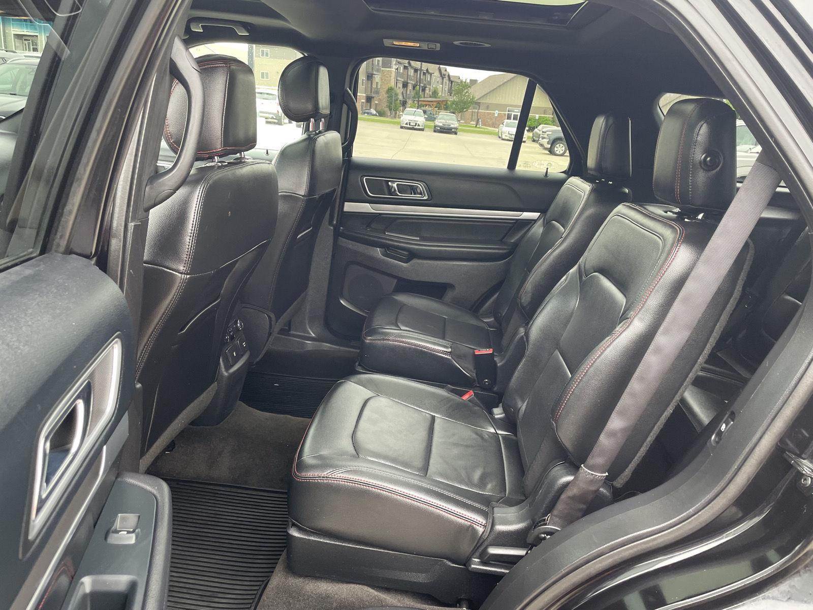 Vehicle photo 20
