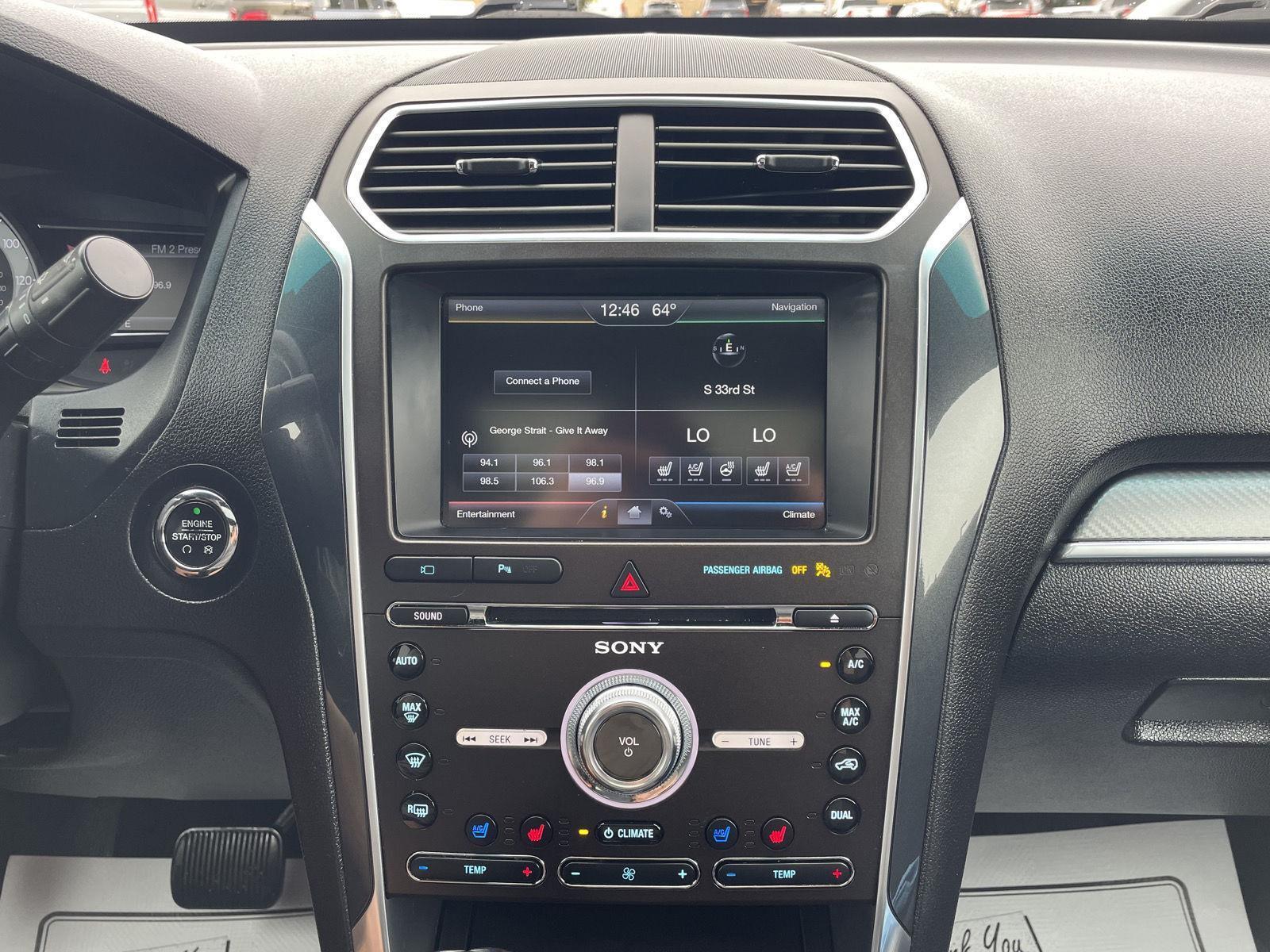 Vehicle photo 24