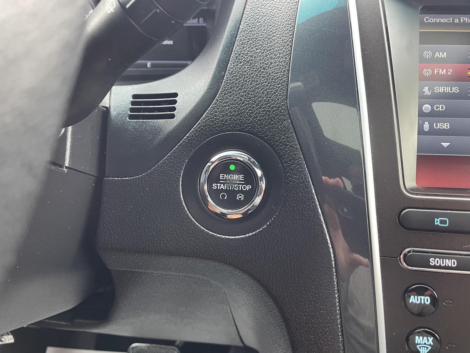 Vehicle photo 28