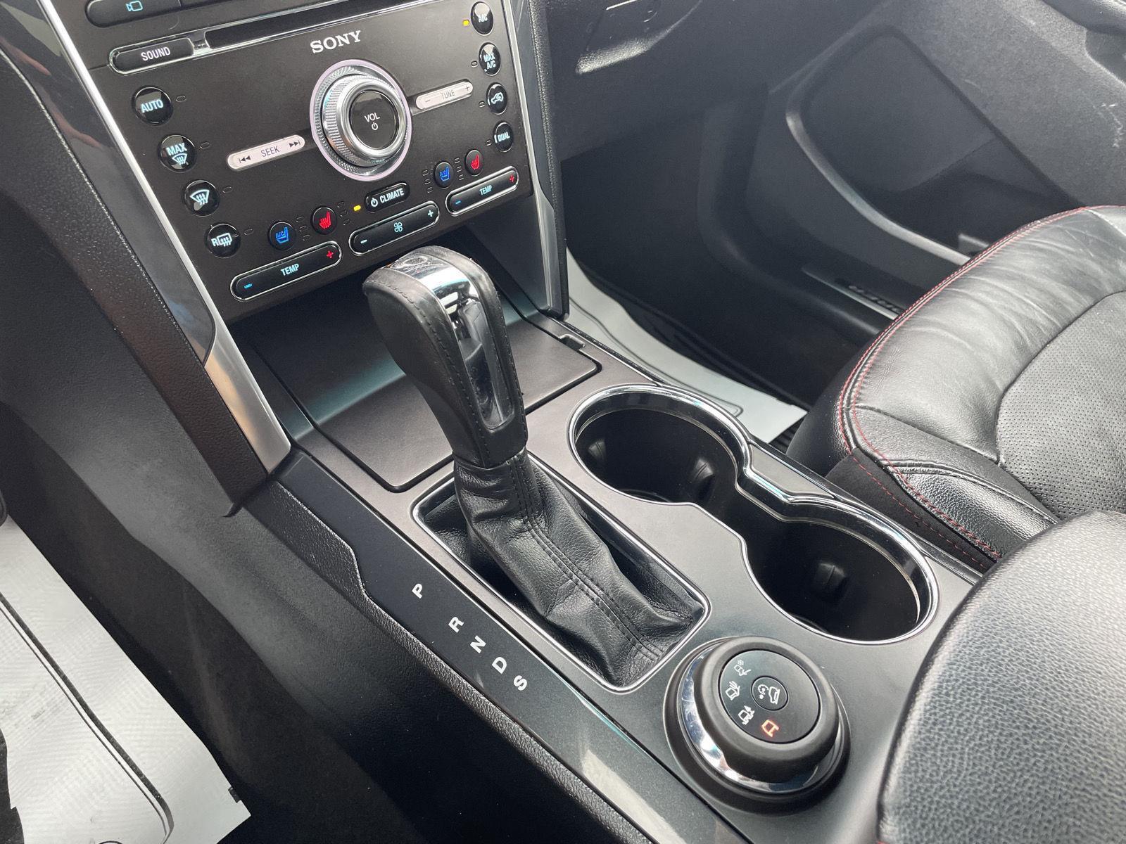 Vehicle photo 33