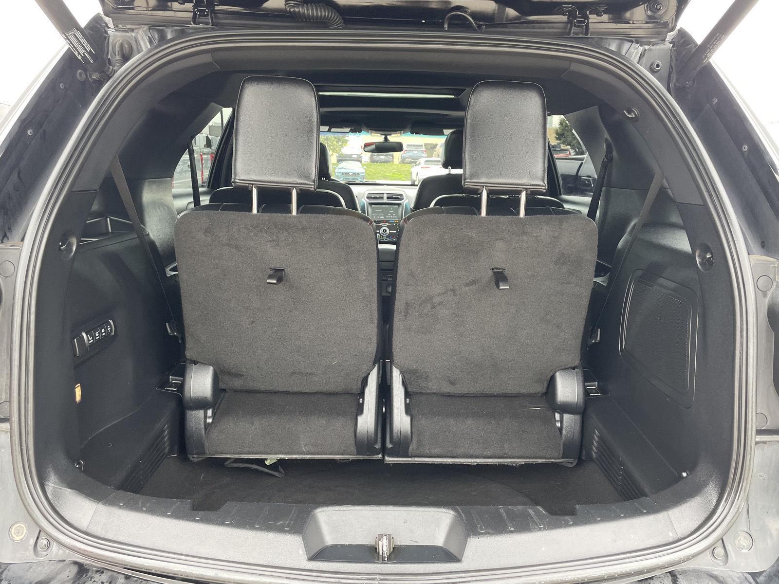 Vehicle photo 37
