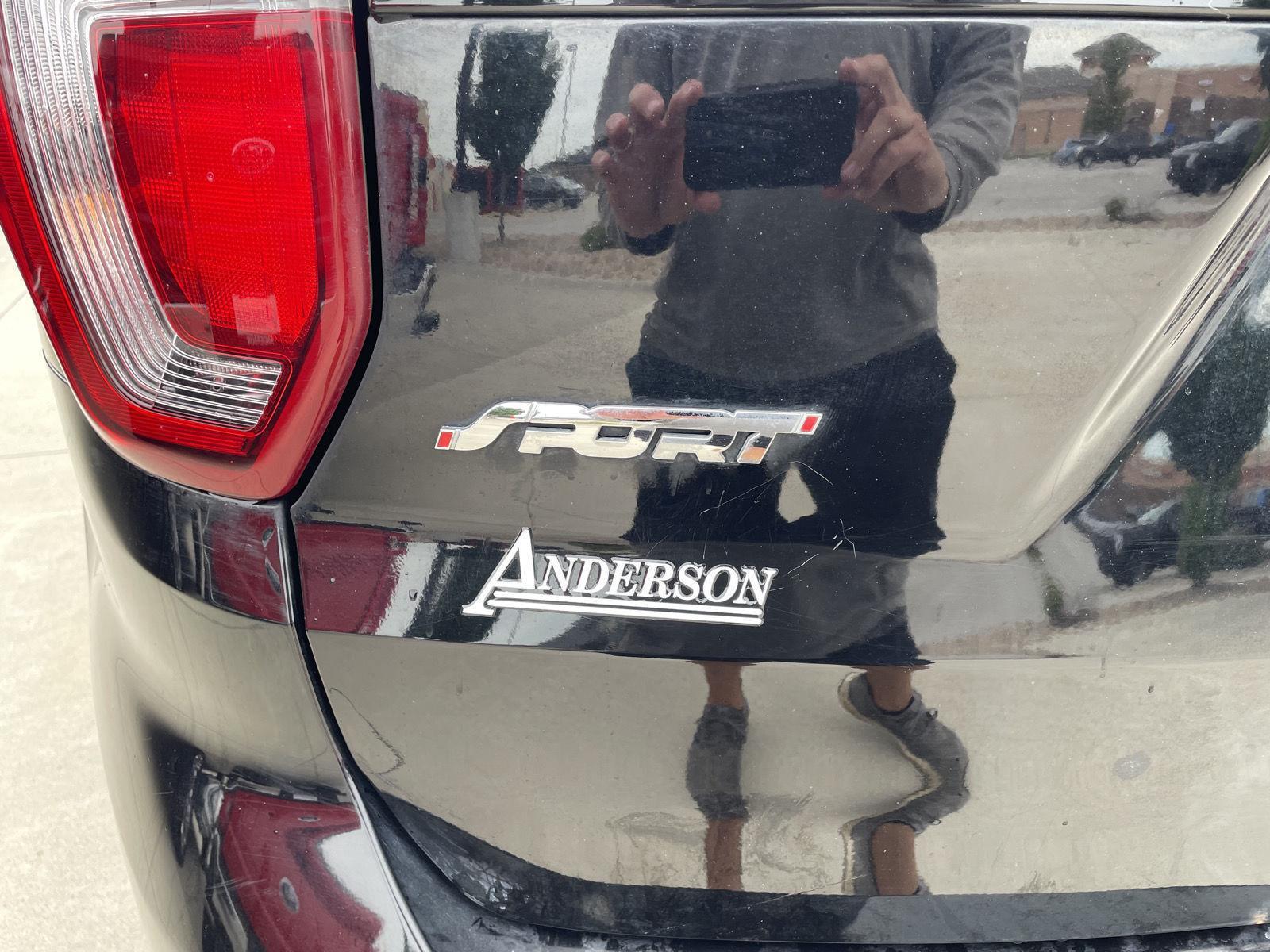 Vehicle photo 41