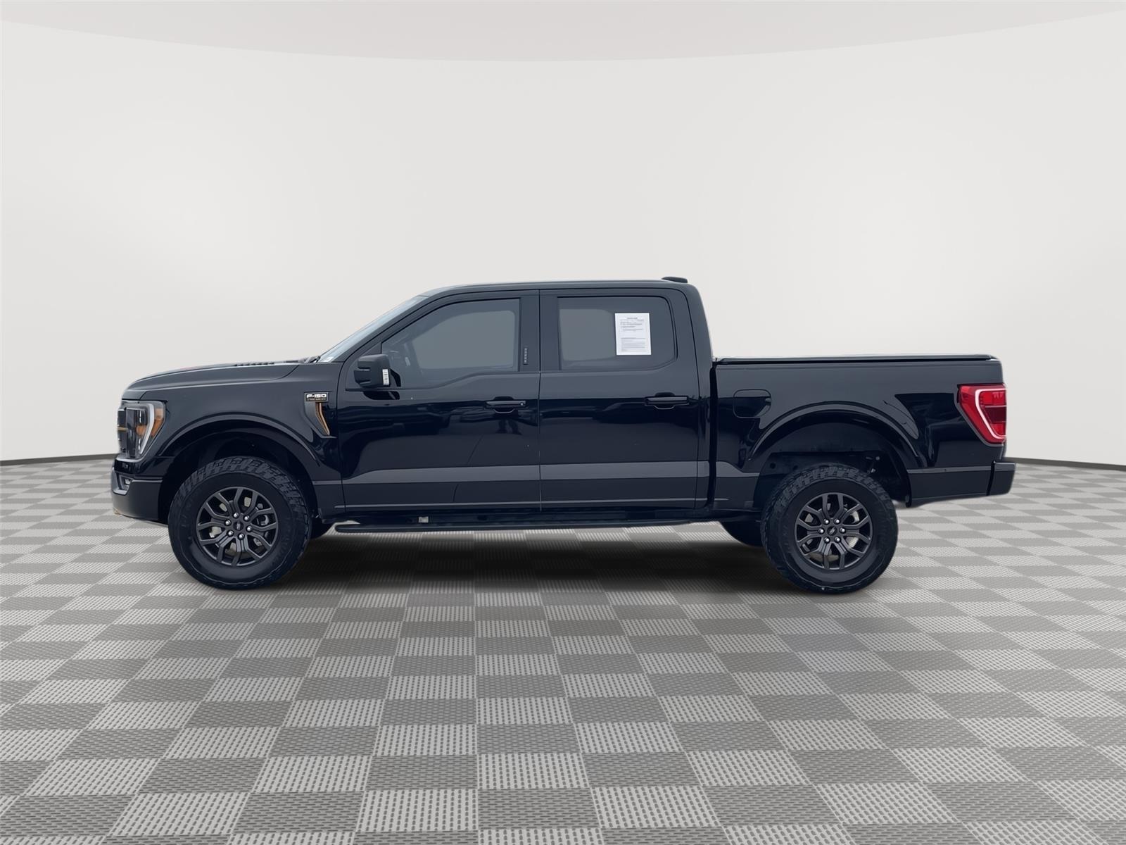 Vehicle photo 2