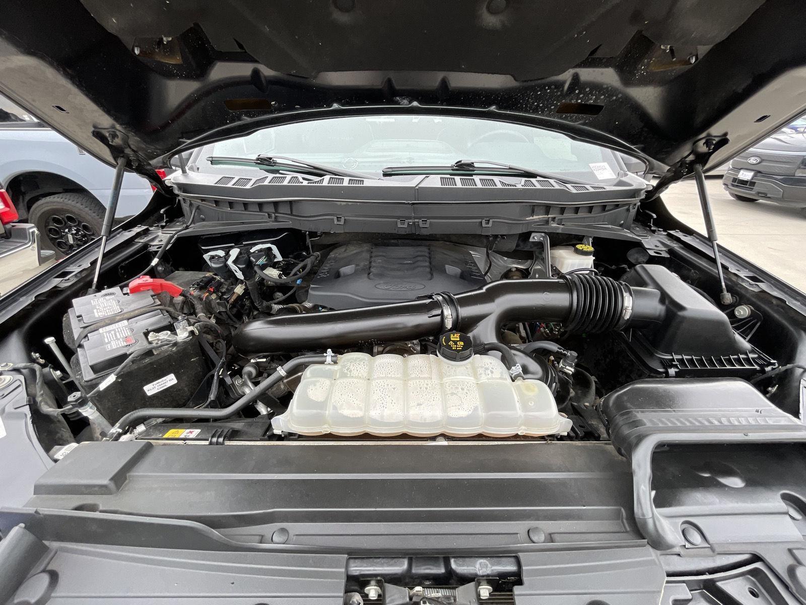 Vehicle photo 37