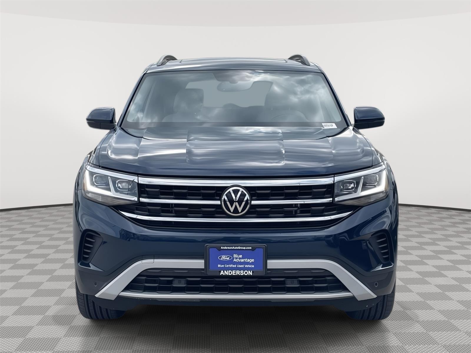 Vehicle photo 4