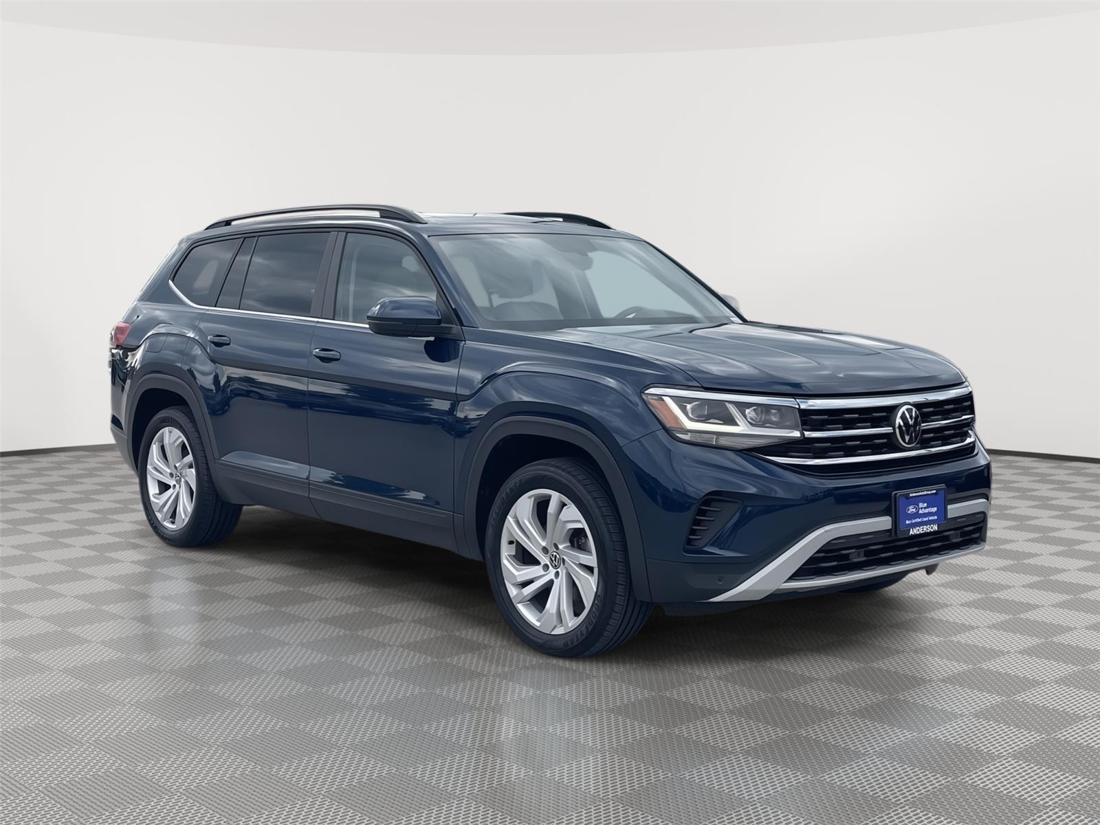 Vehicle photo 5