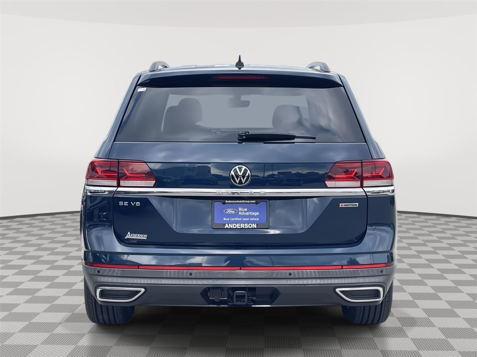 Vehicle photo 8