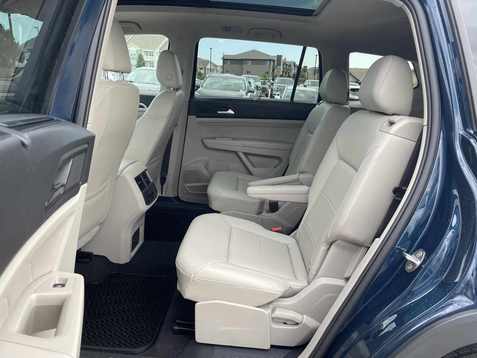 Vehicle photo 20