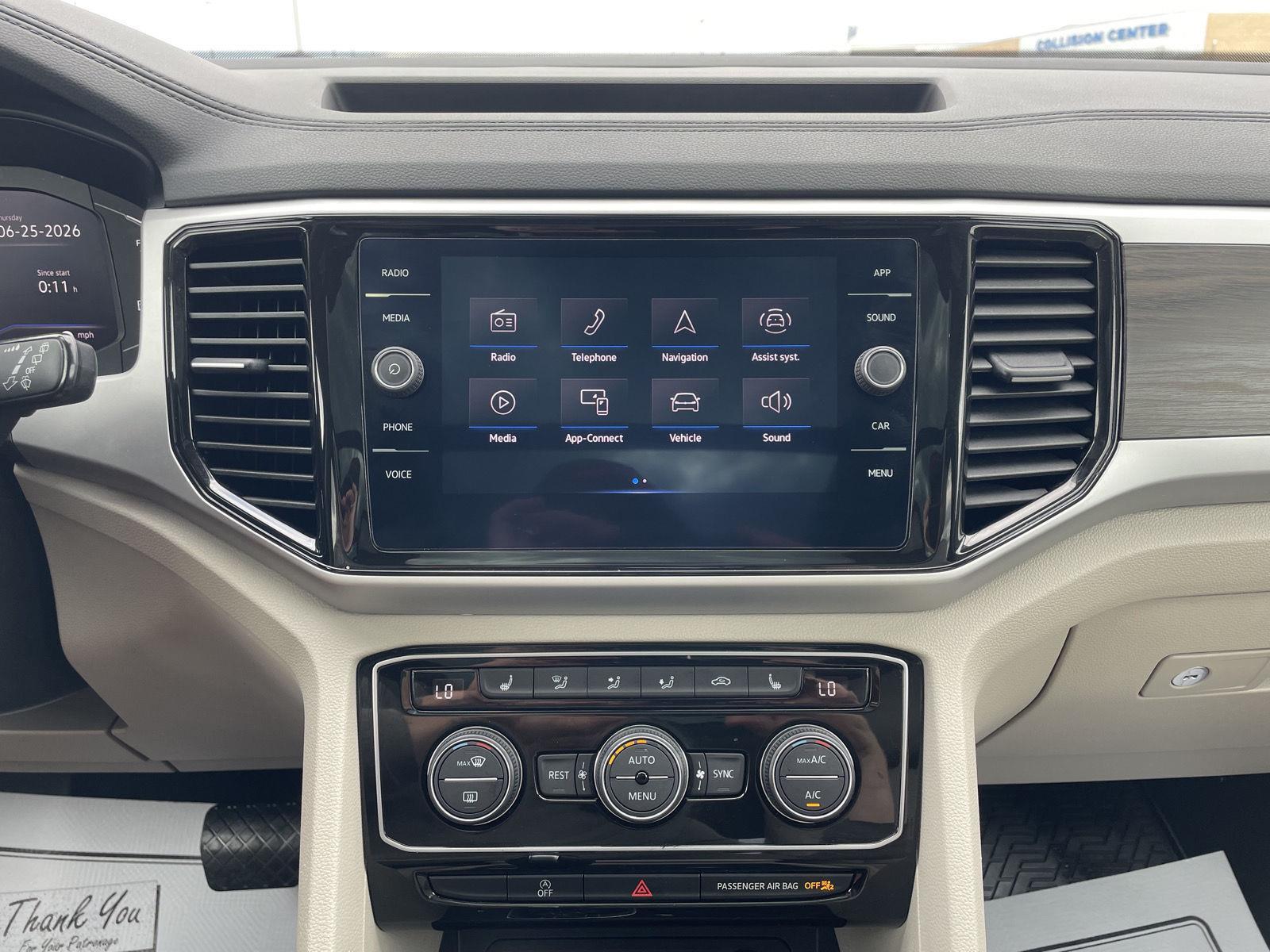 Vehicle photo 24