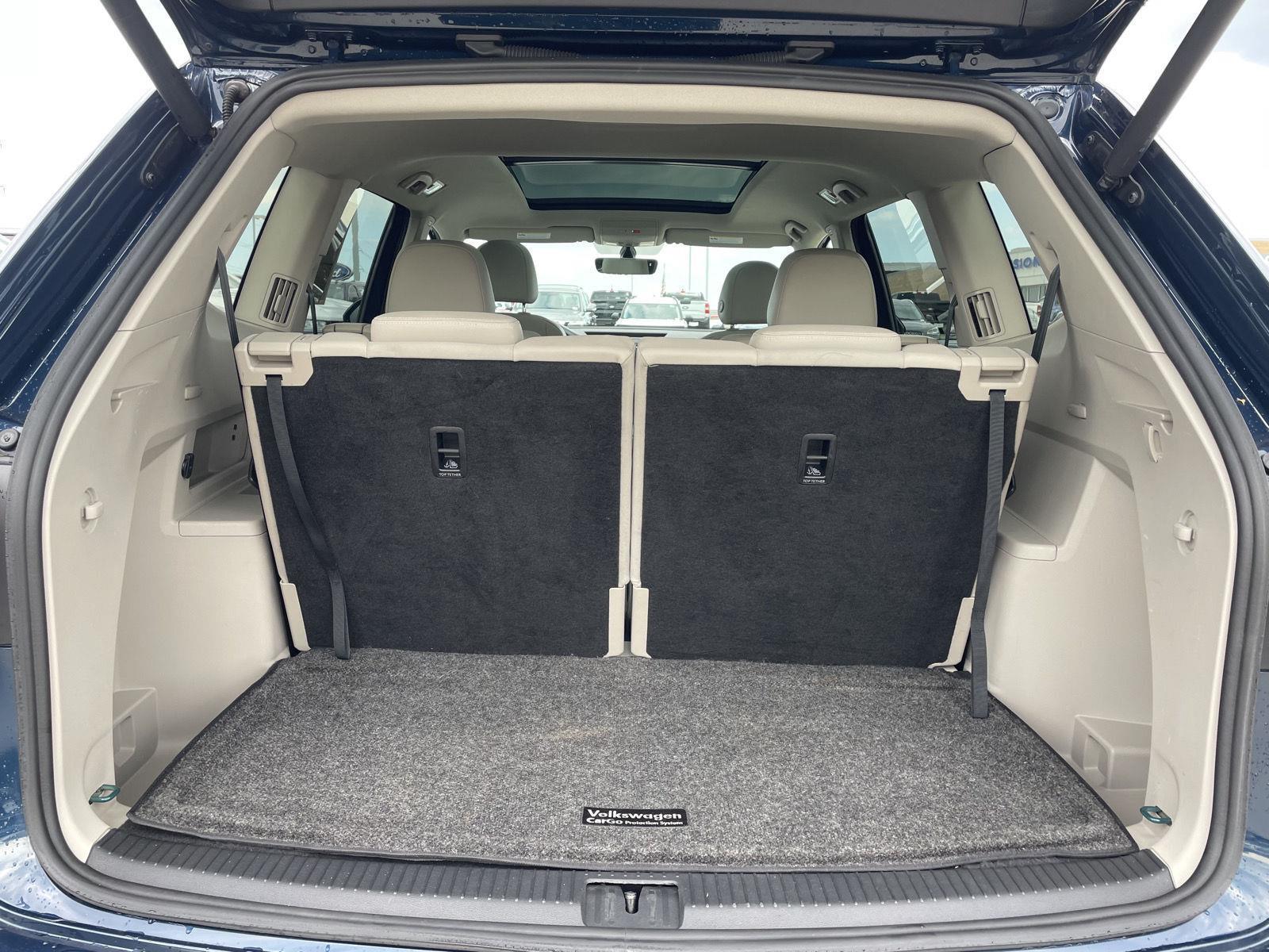 Vehicle photo 37