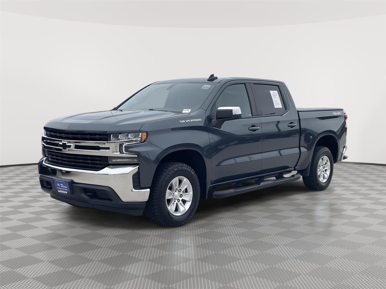 Shadow Gray Metallic 2022 Chevrolet Silverado 1500 Pickup Truck Four-Wheel Drive 8-Speed Automatic