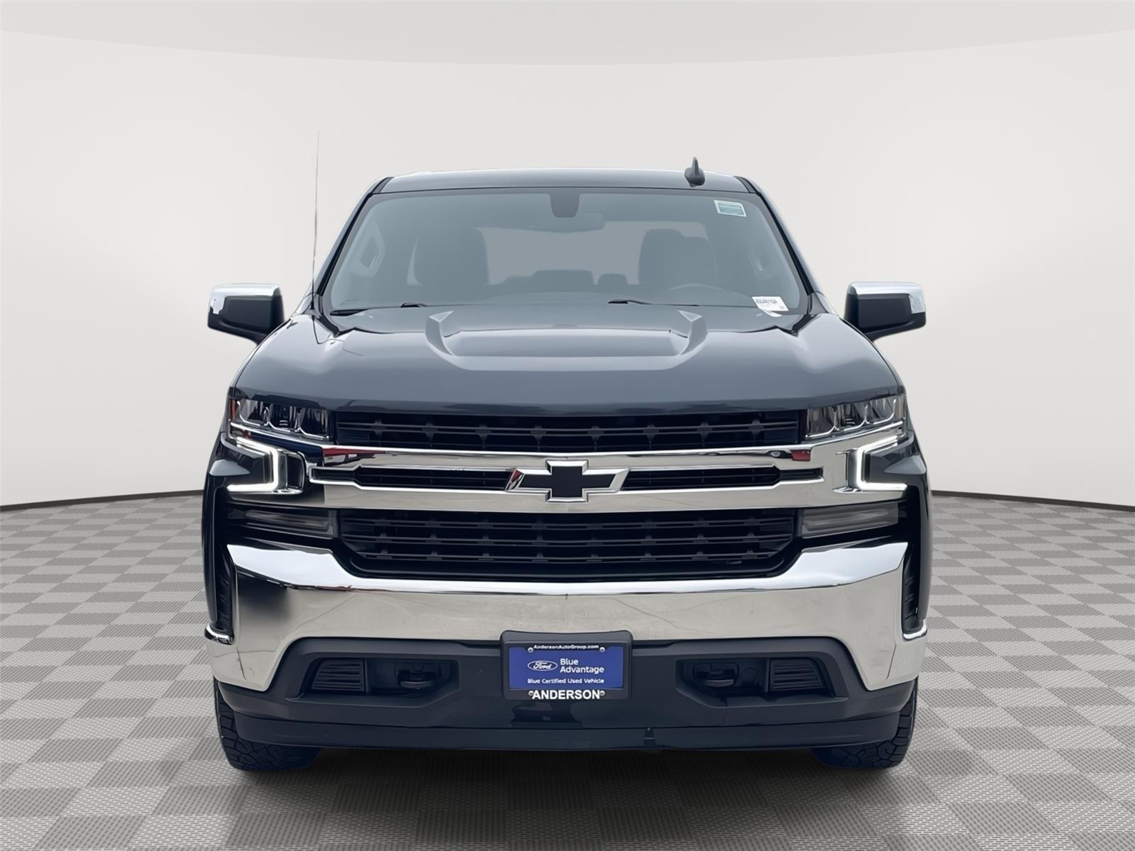 Vehicle photo 4