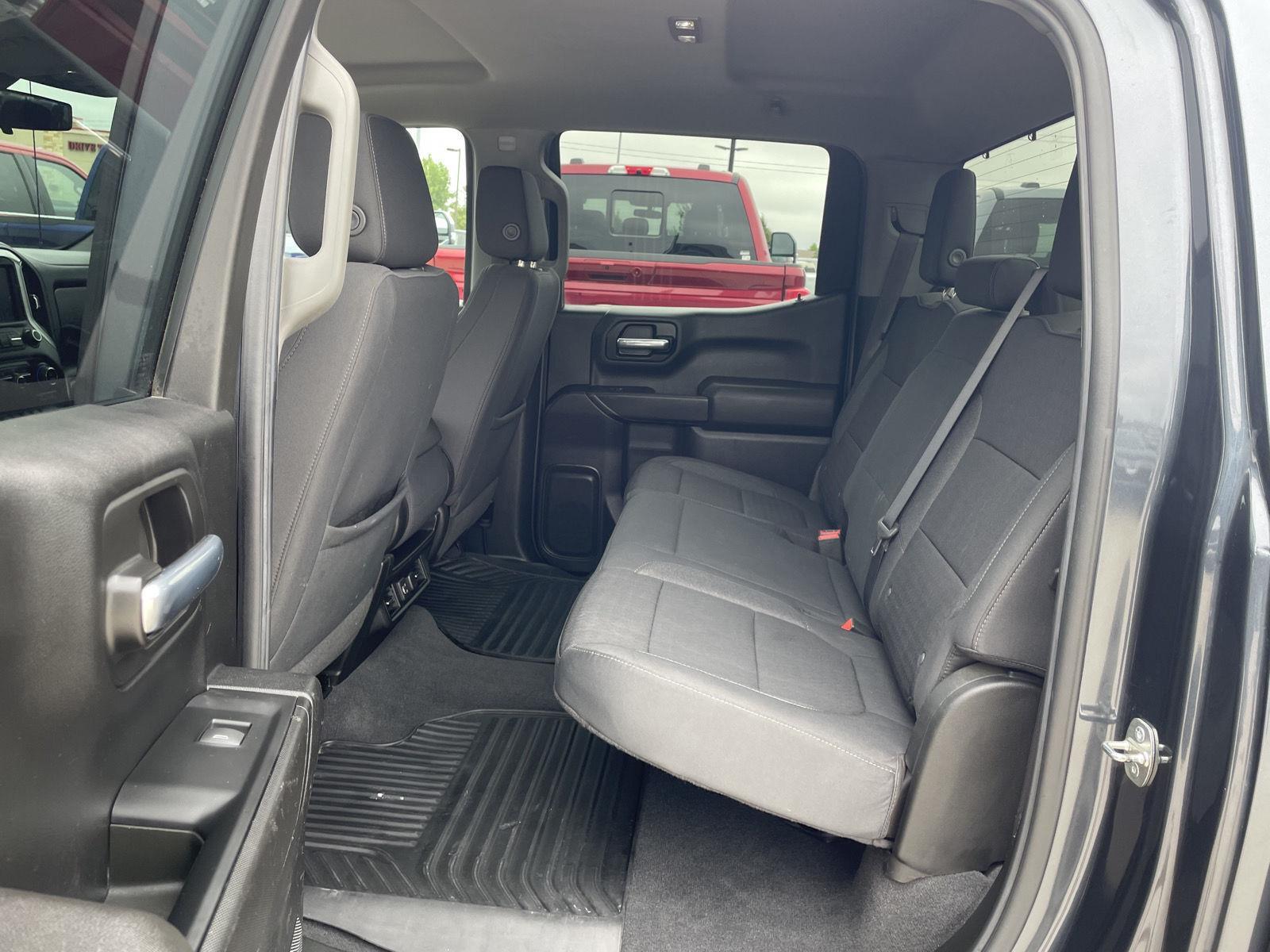 Vehicle photo 20
