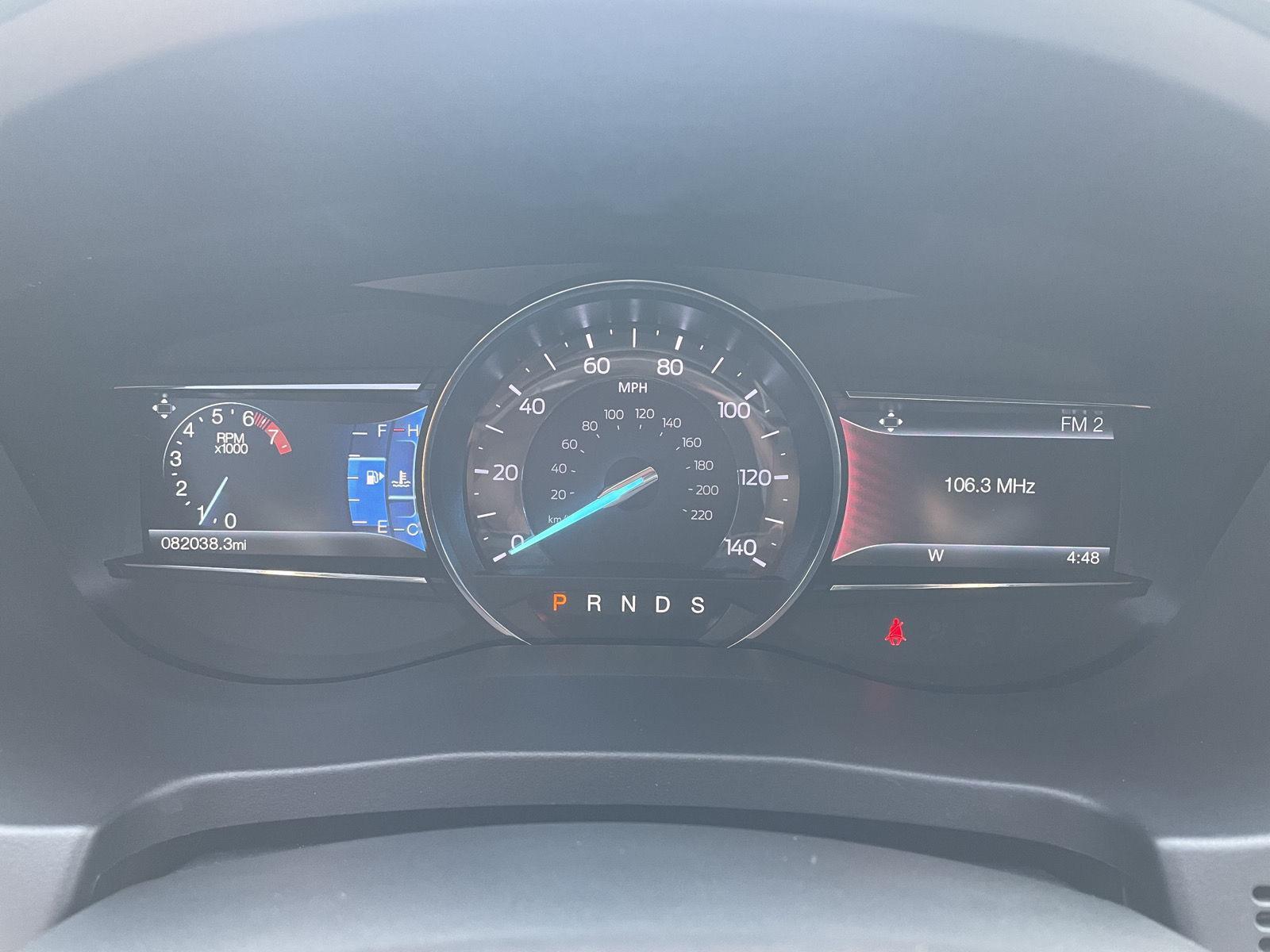 Vehicle photo 15