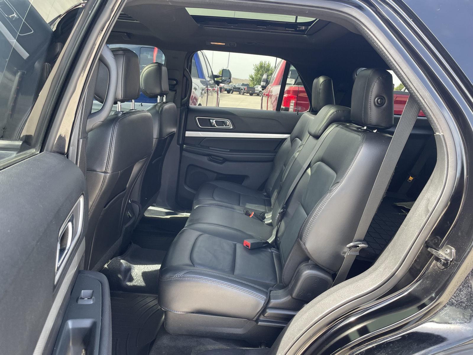 Vehicle photo 20