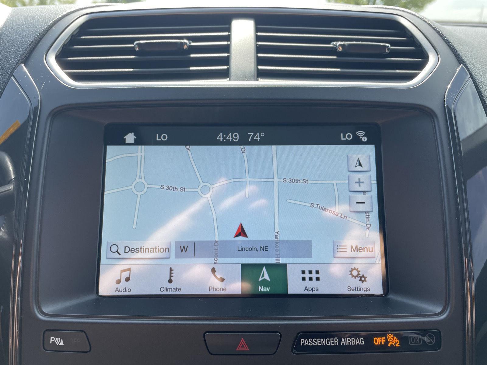 Vehicle photo 25