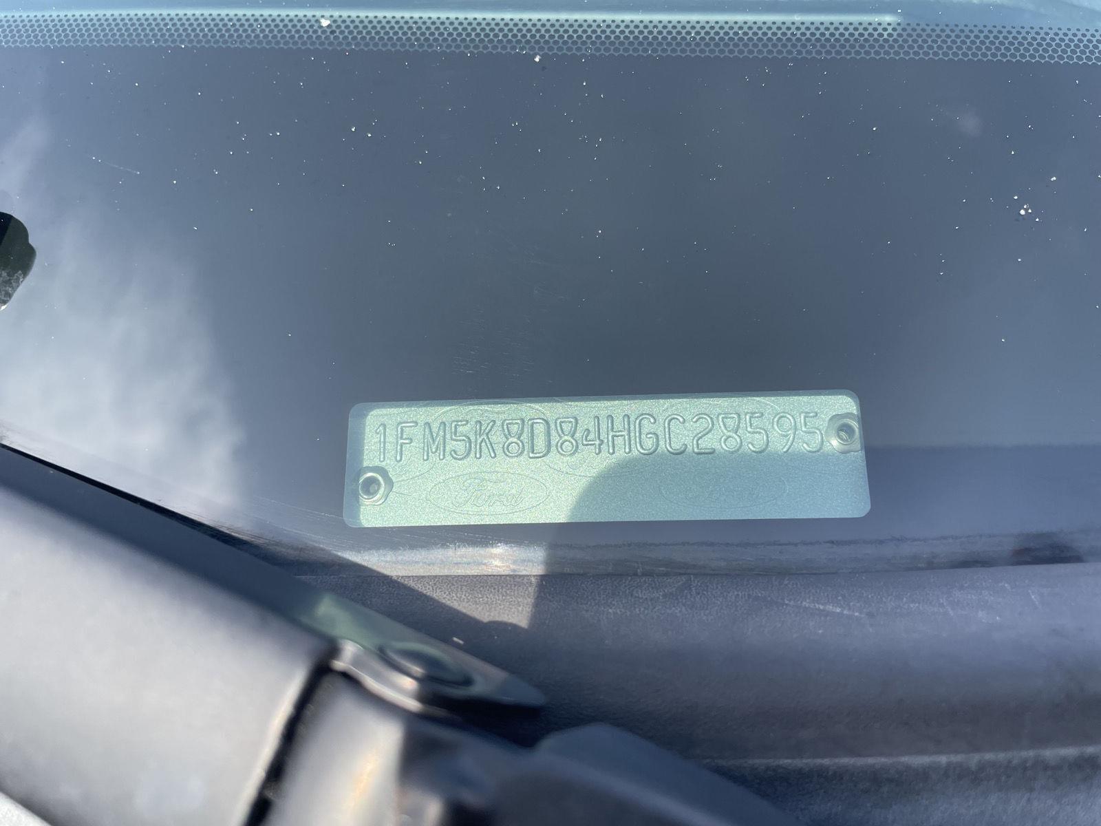 Vehicle photo 35