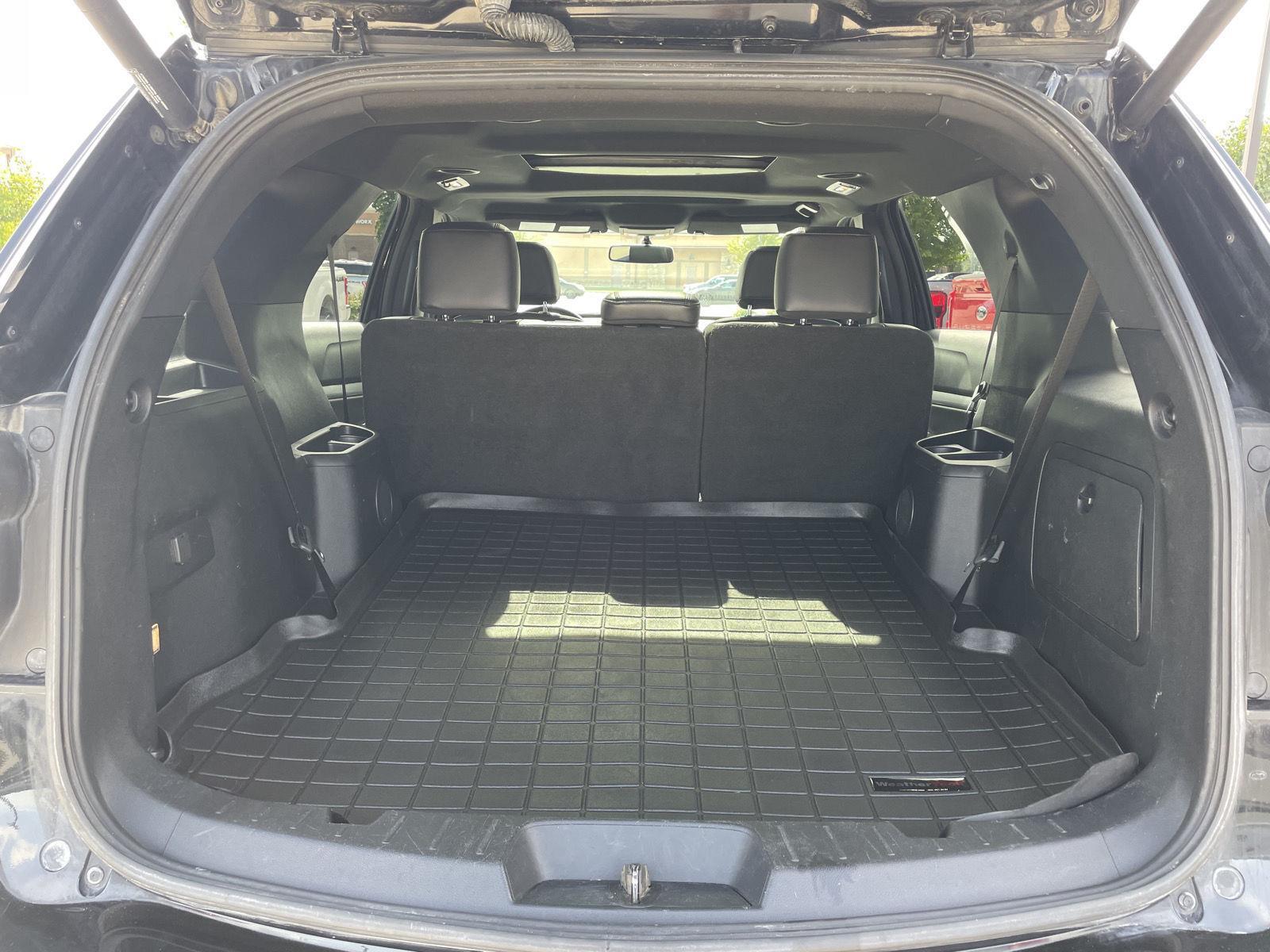 Vehicle photo 37