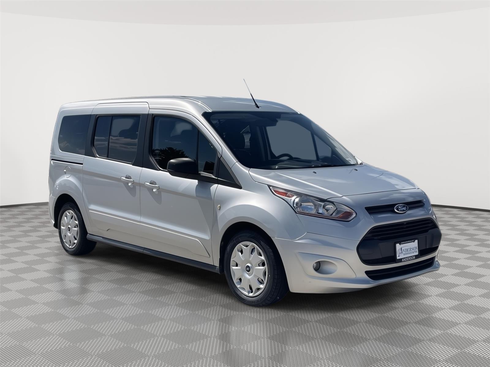 Vehicle photo 5