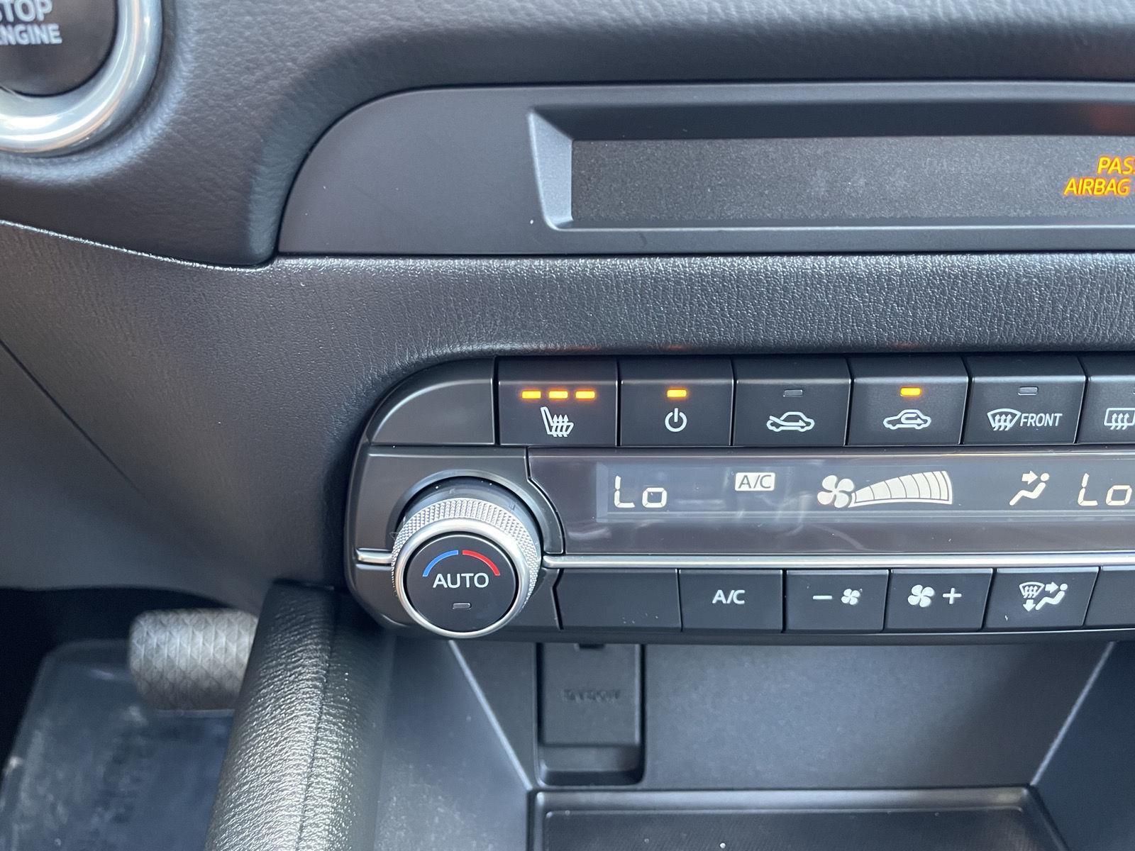 Vehicle photo 26