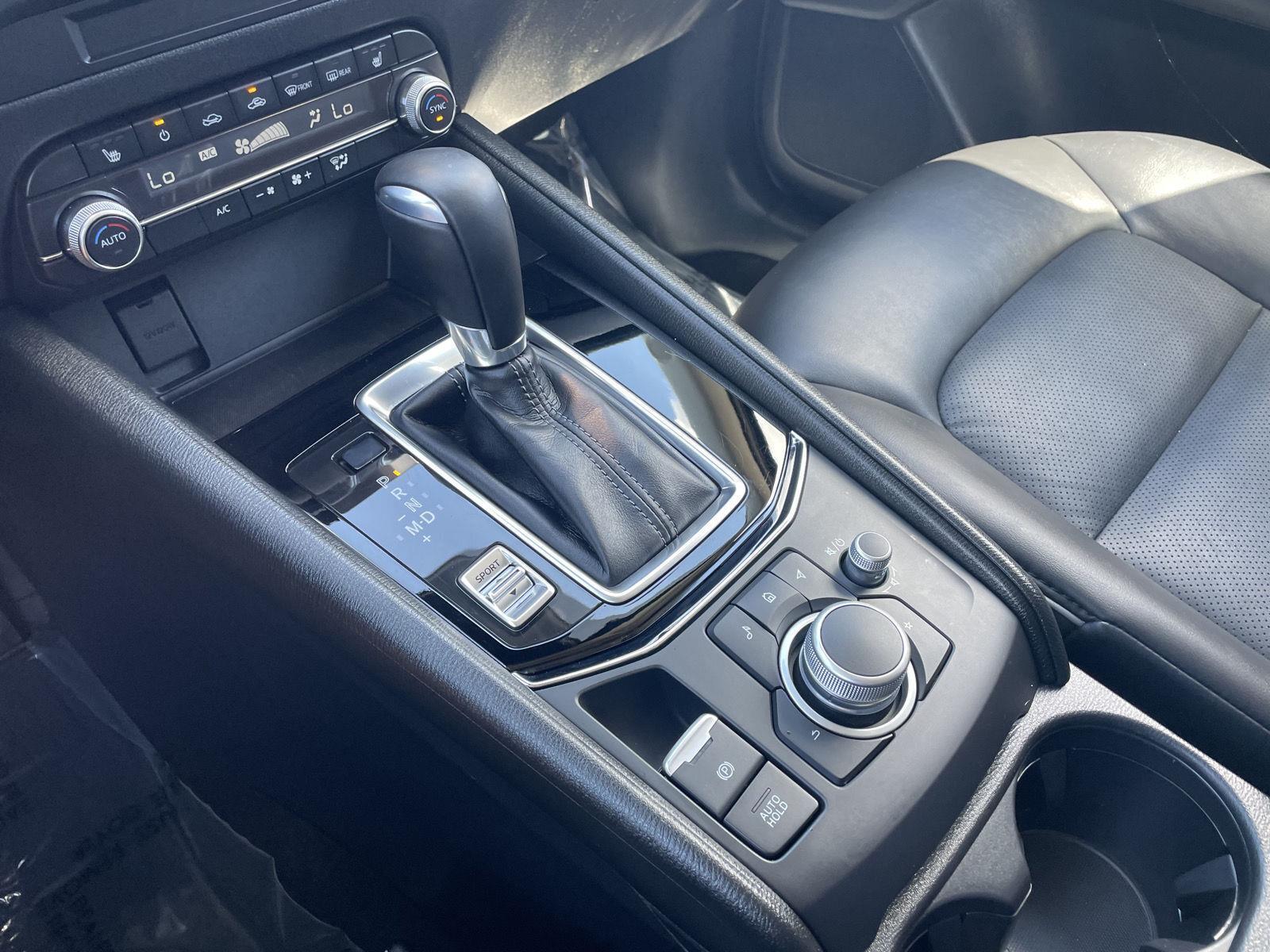 Vehicle photo 28