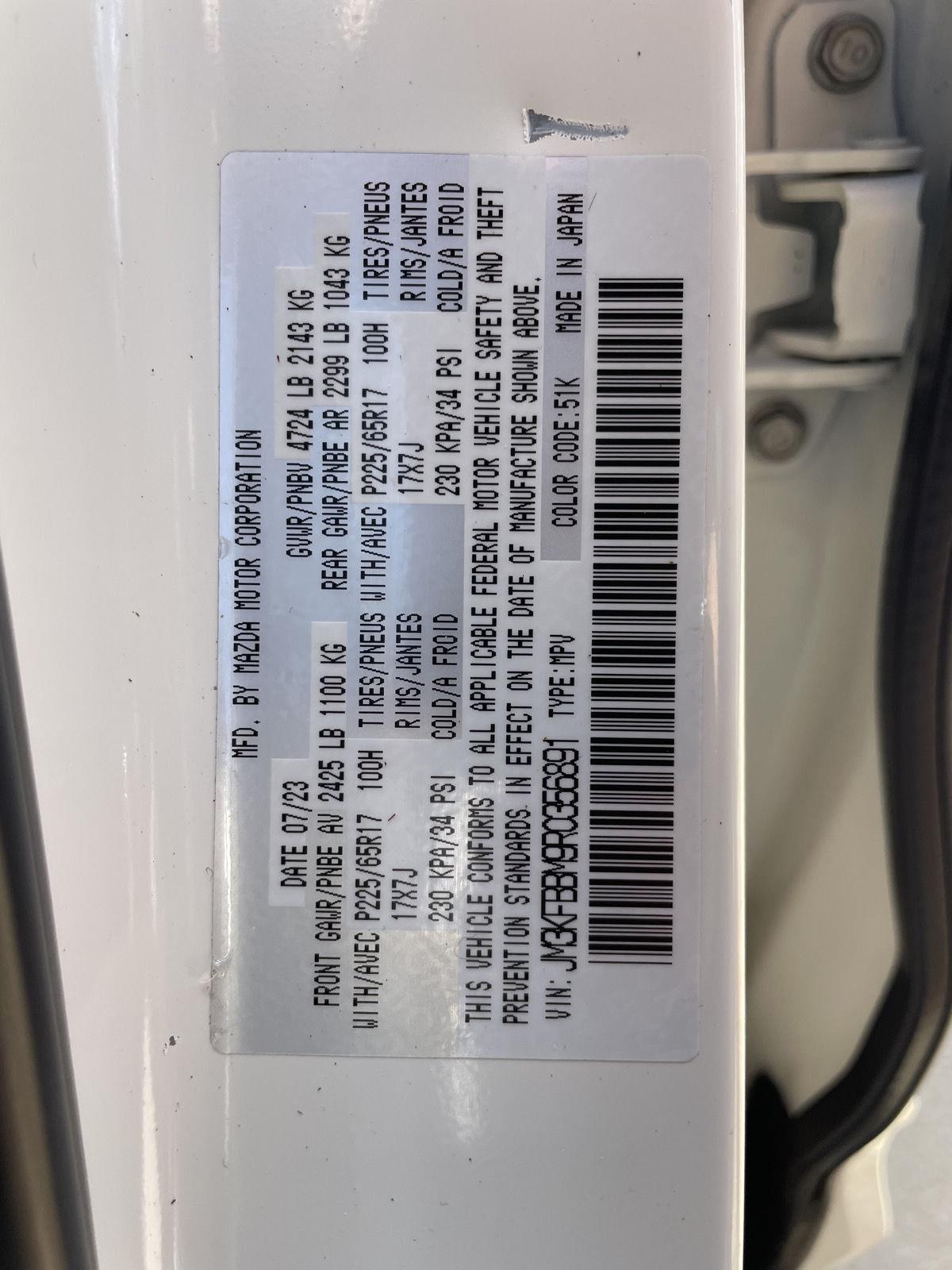 Vehicle photo 30