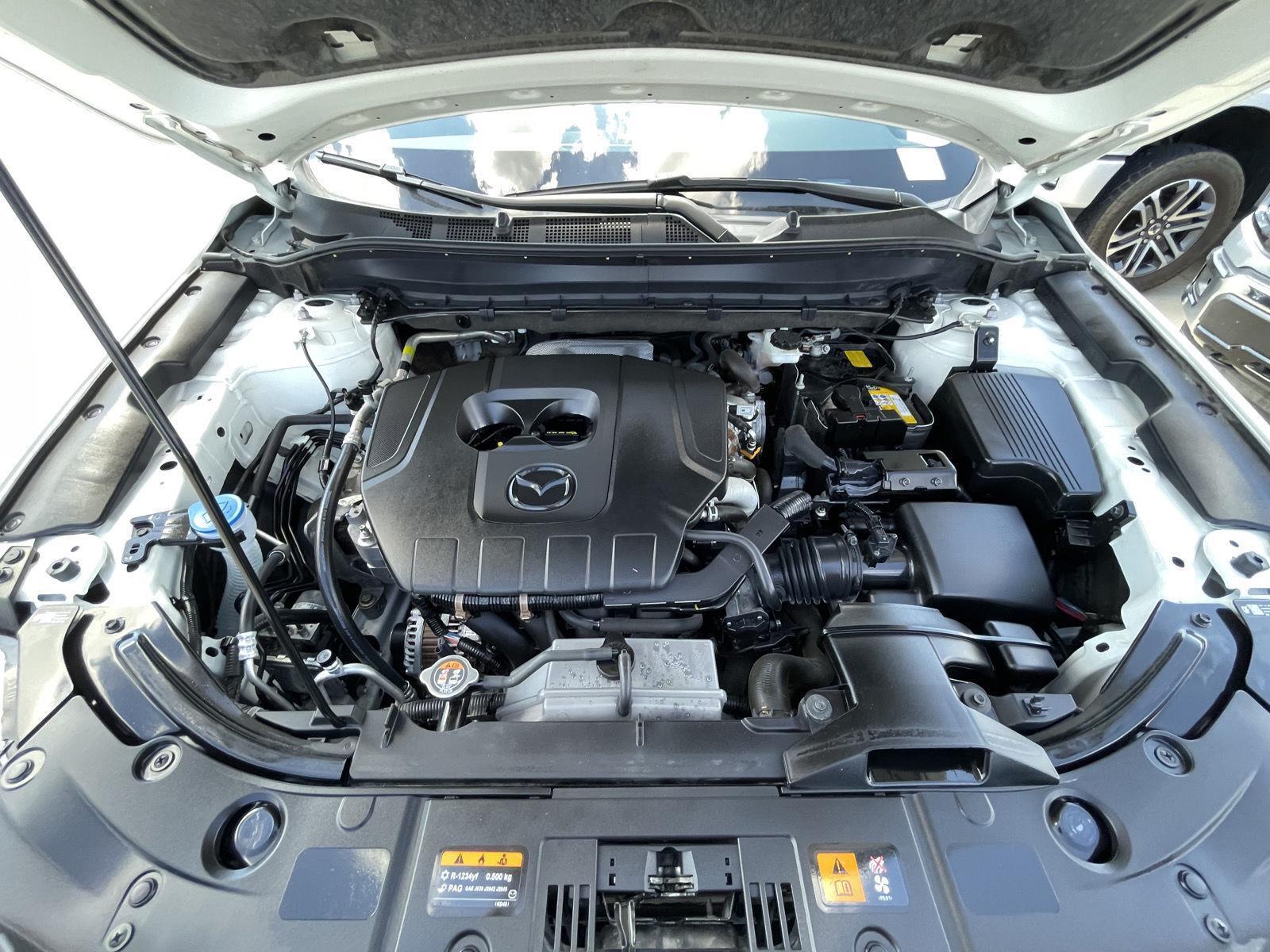 Vehicle photo 32