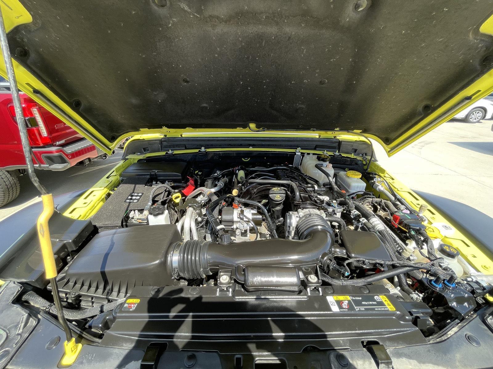 Vehicle photo 31