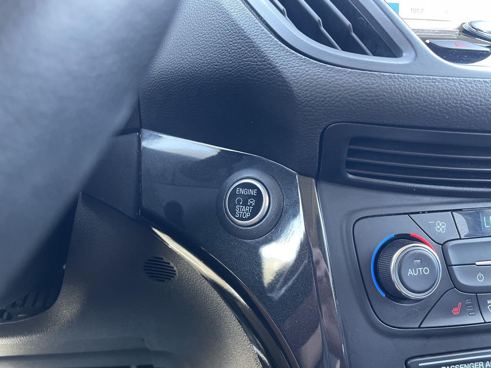 Vehicle photo 25