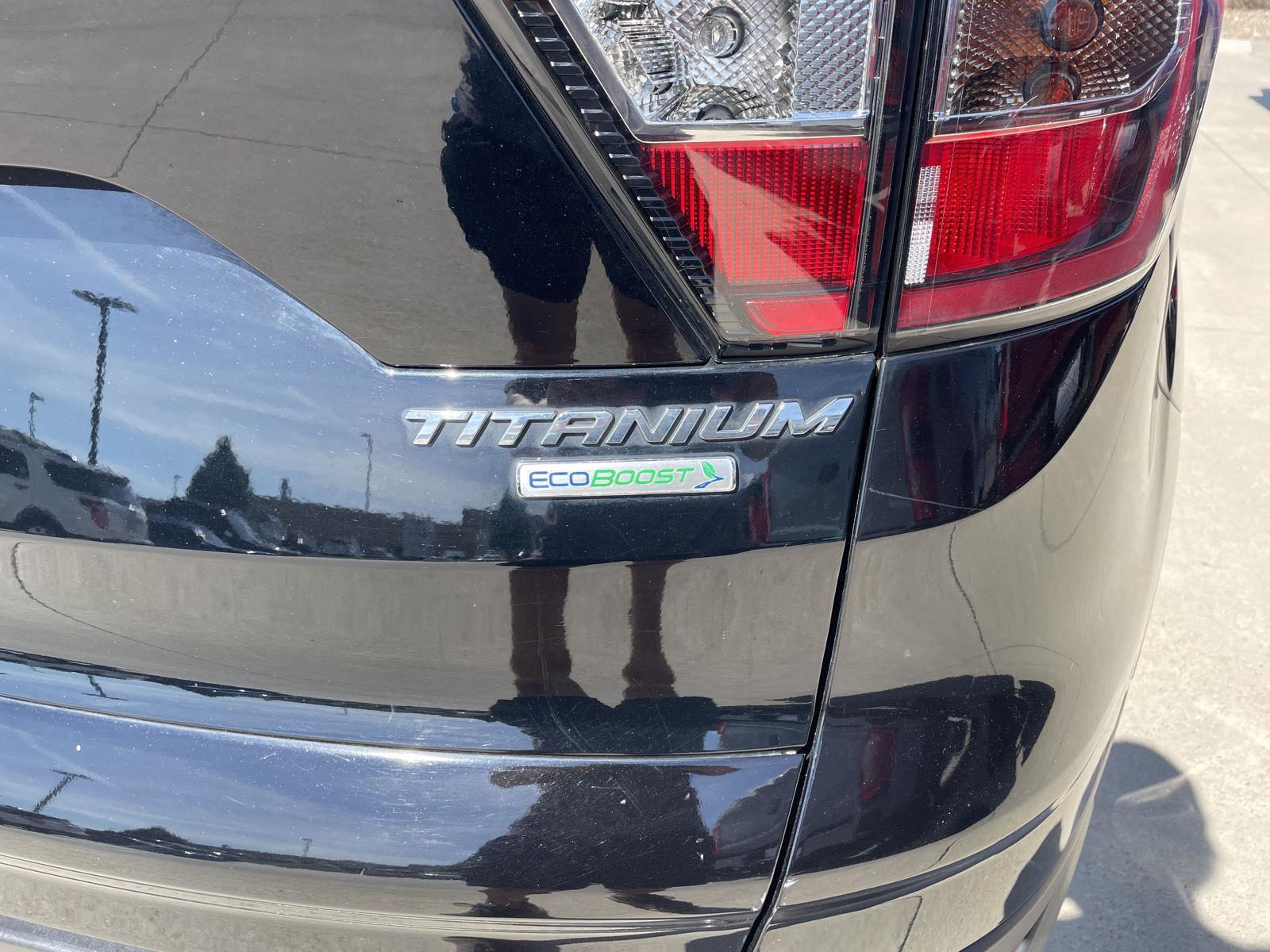 Vehicle photo 38