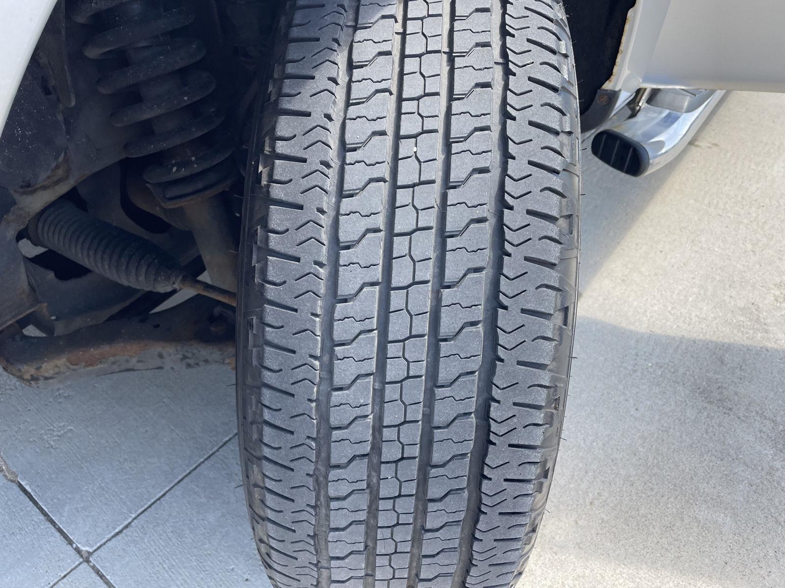 Vehicle photo 11