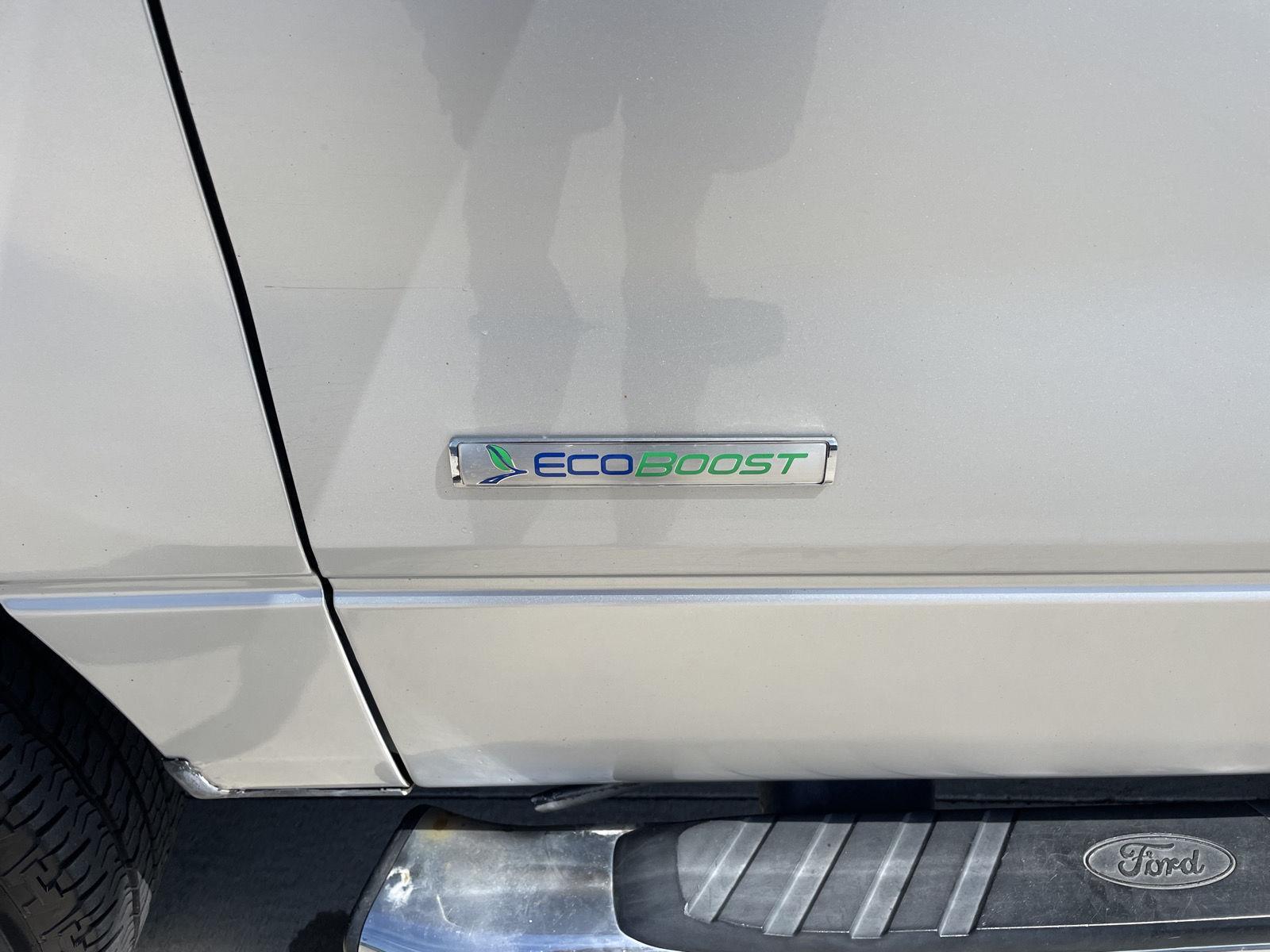 Vehicle photo 35