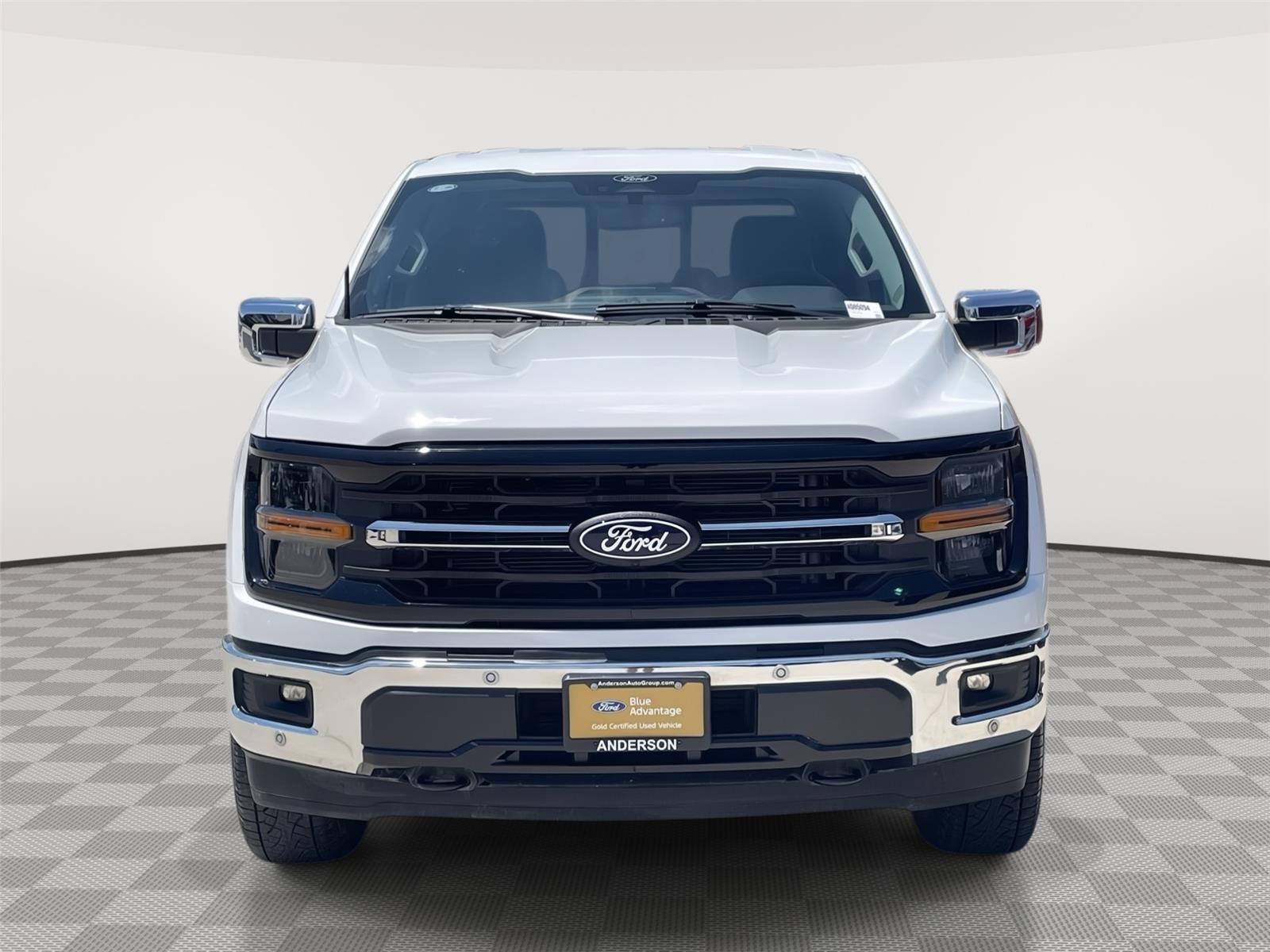 Vehicle photo 4