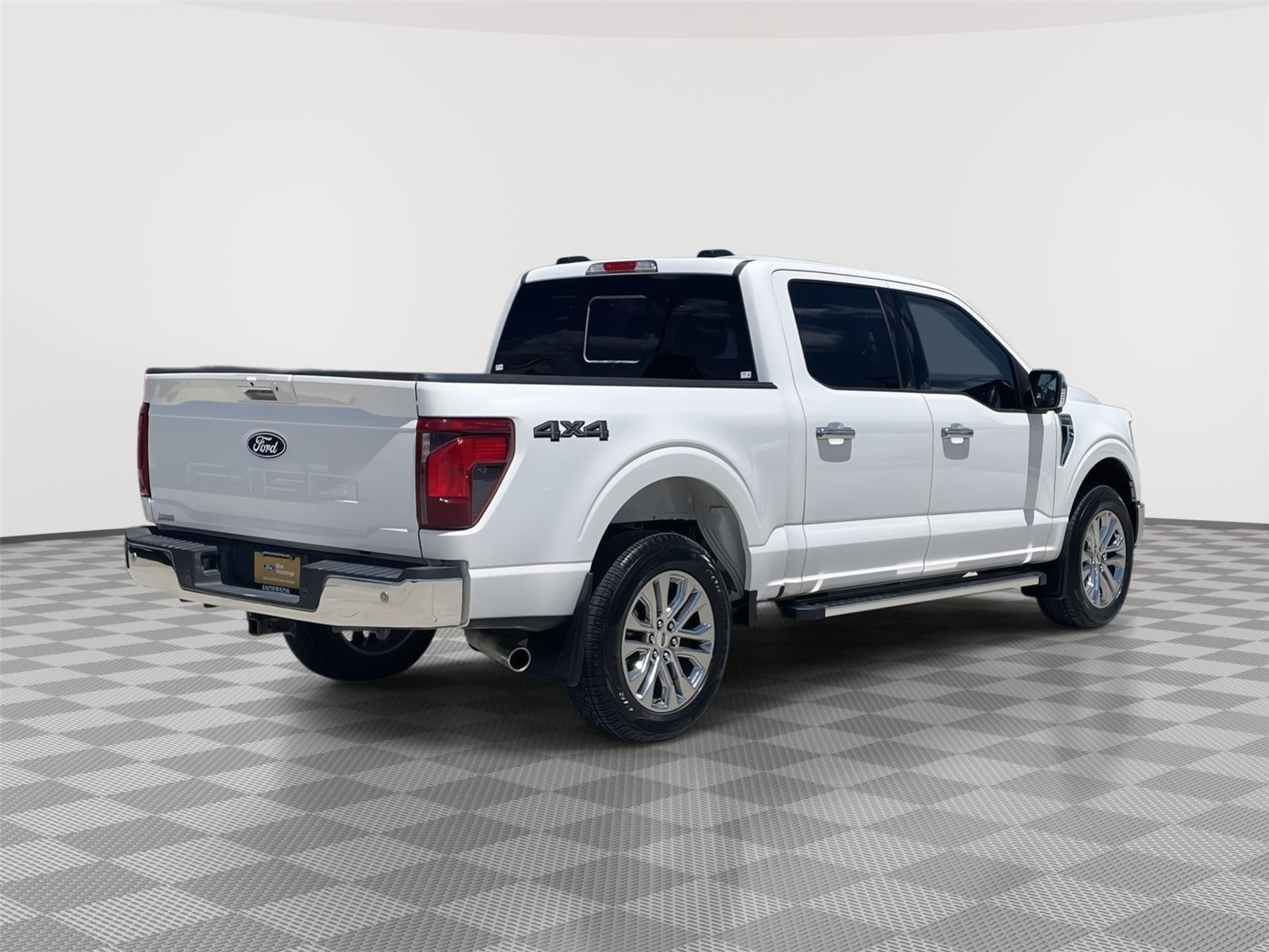 Vehicle photo 7