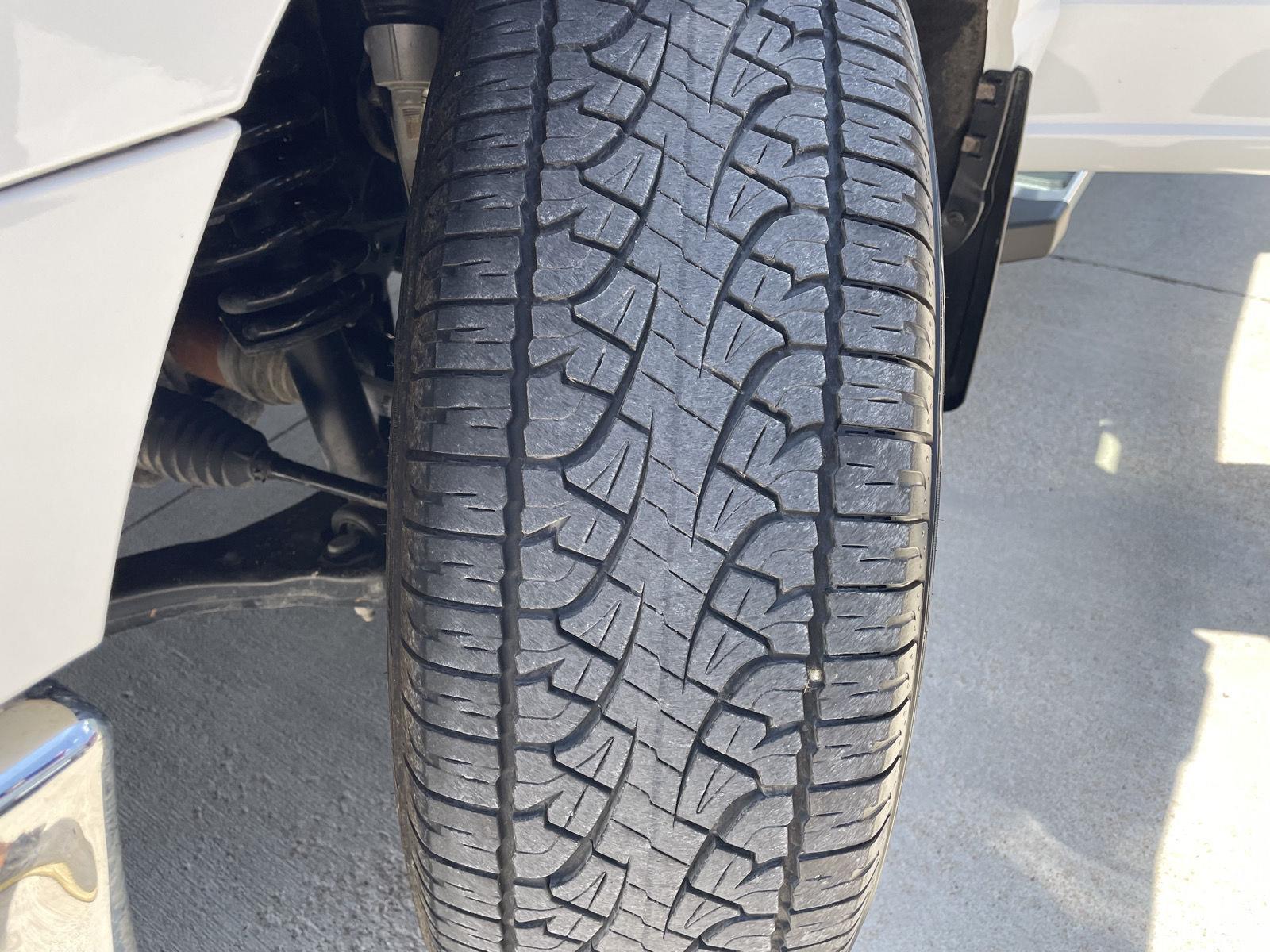 Vehicle photo 11