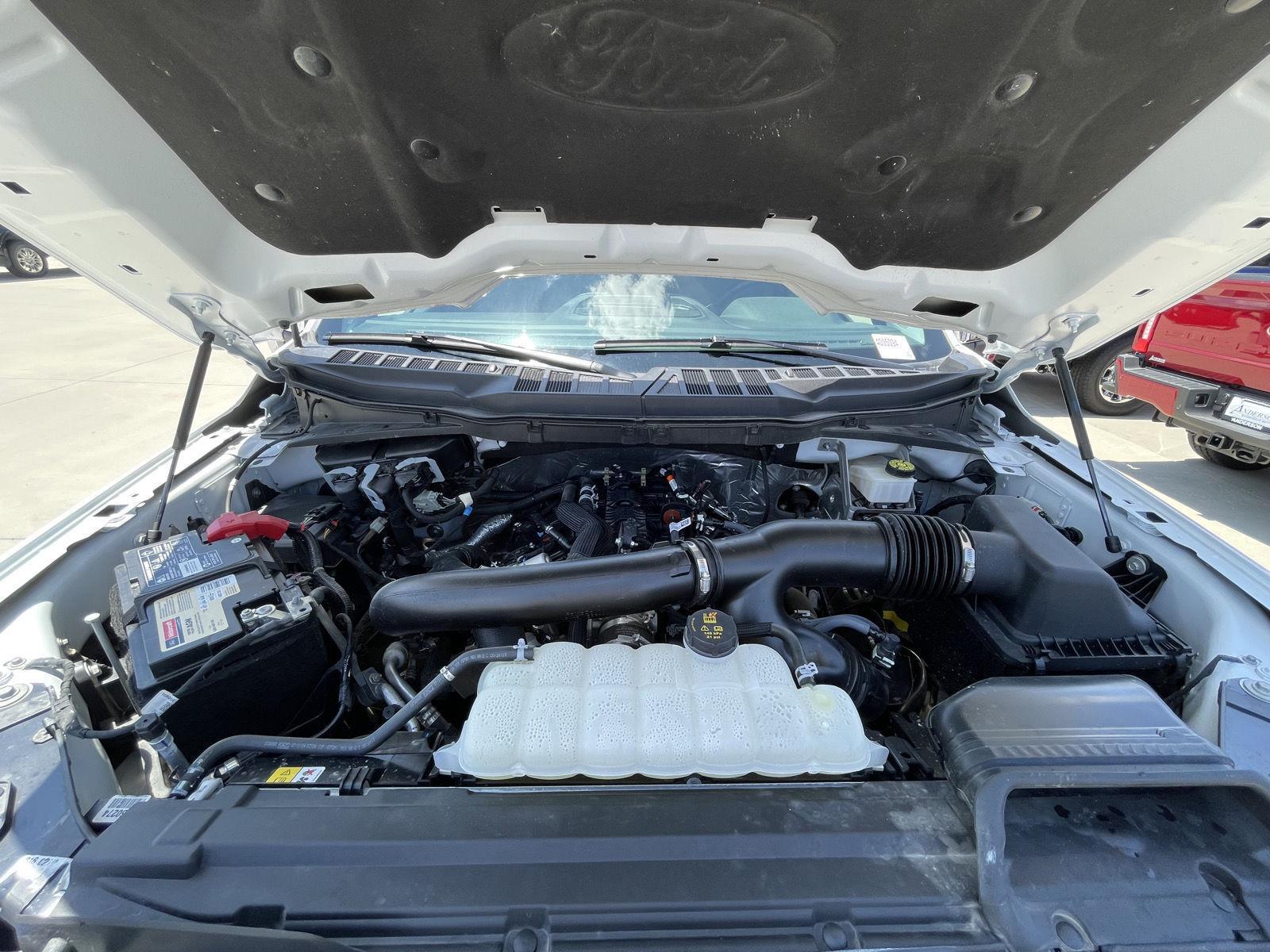 Vehicle photo 38