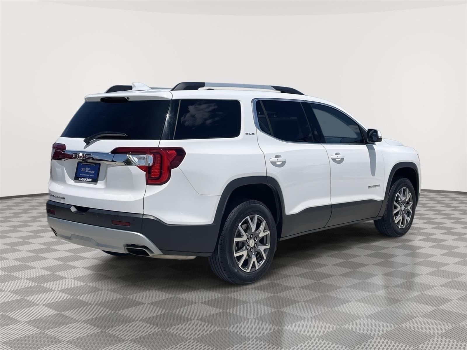 Vehicle photo 7