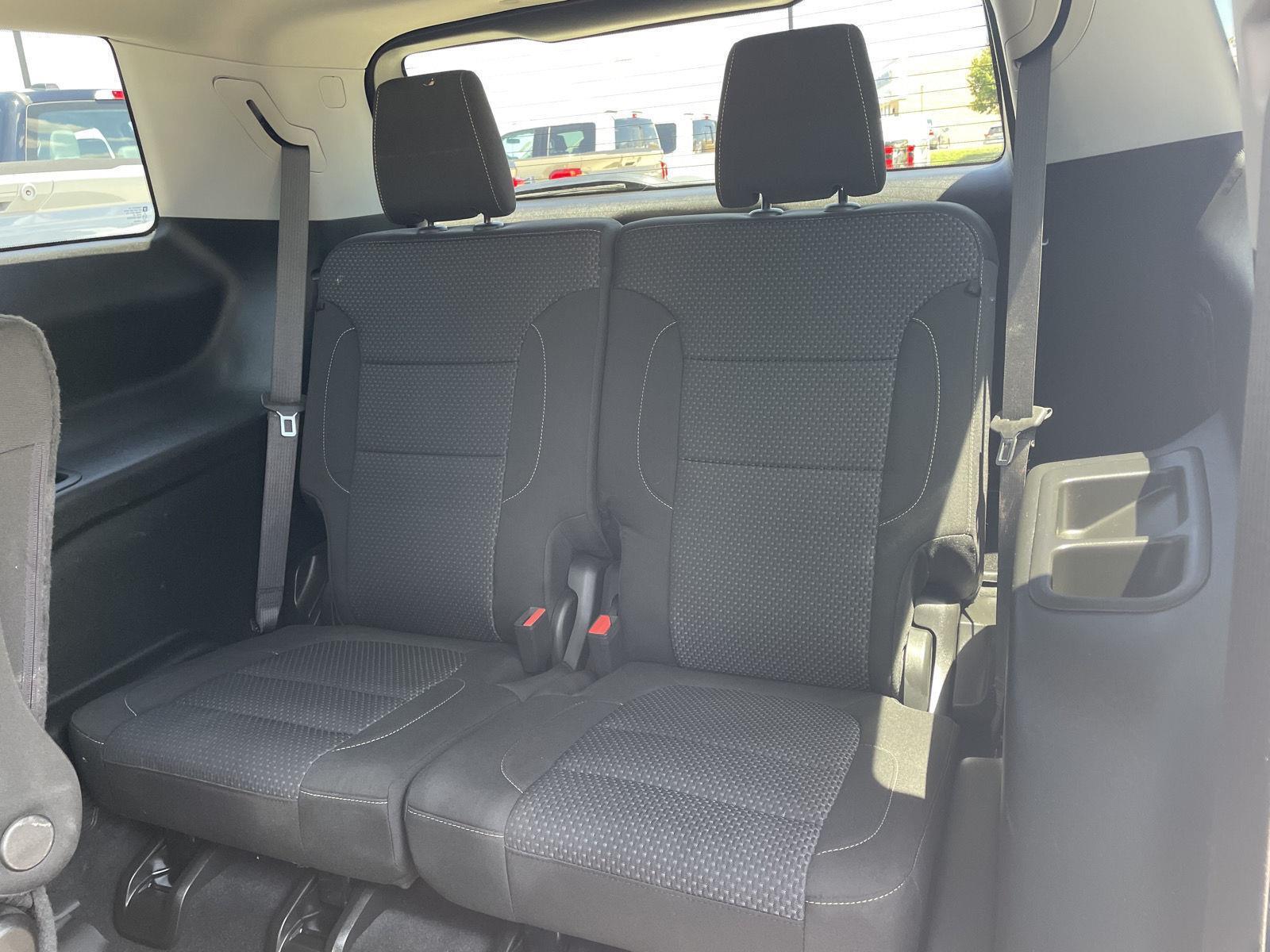 Vehicle photo 21