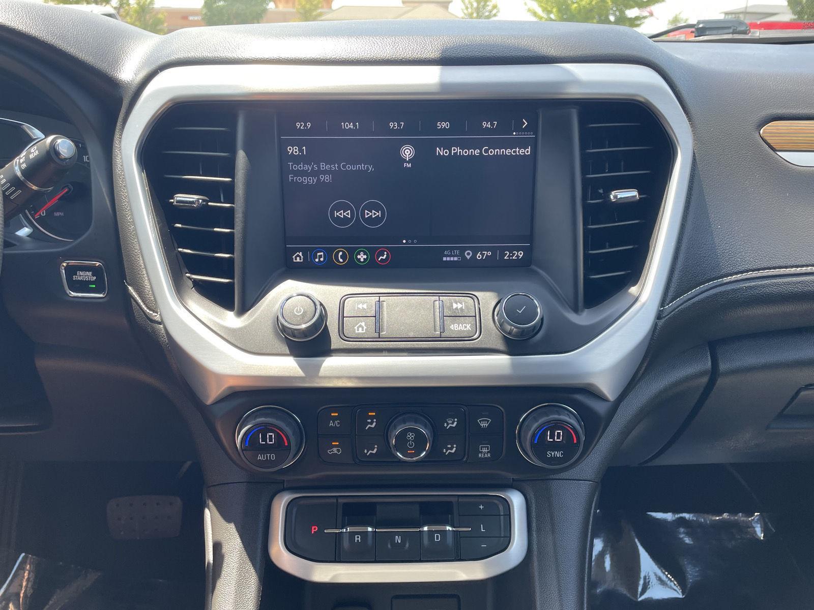 Vehicle photo 23