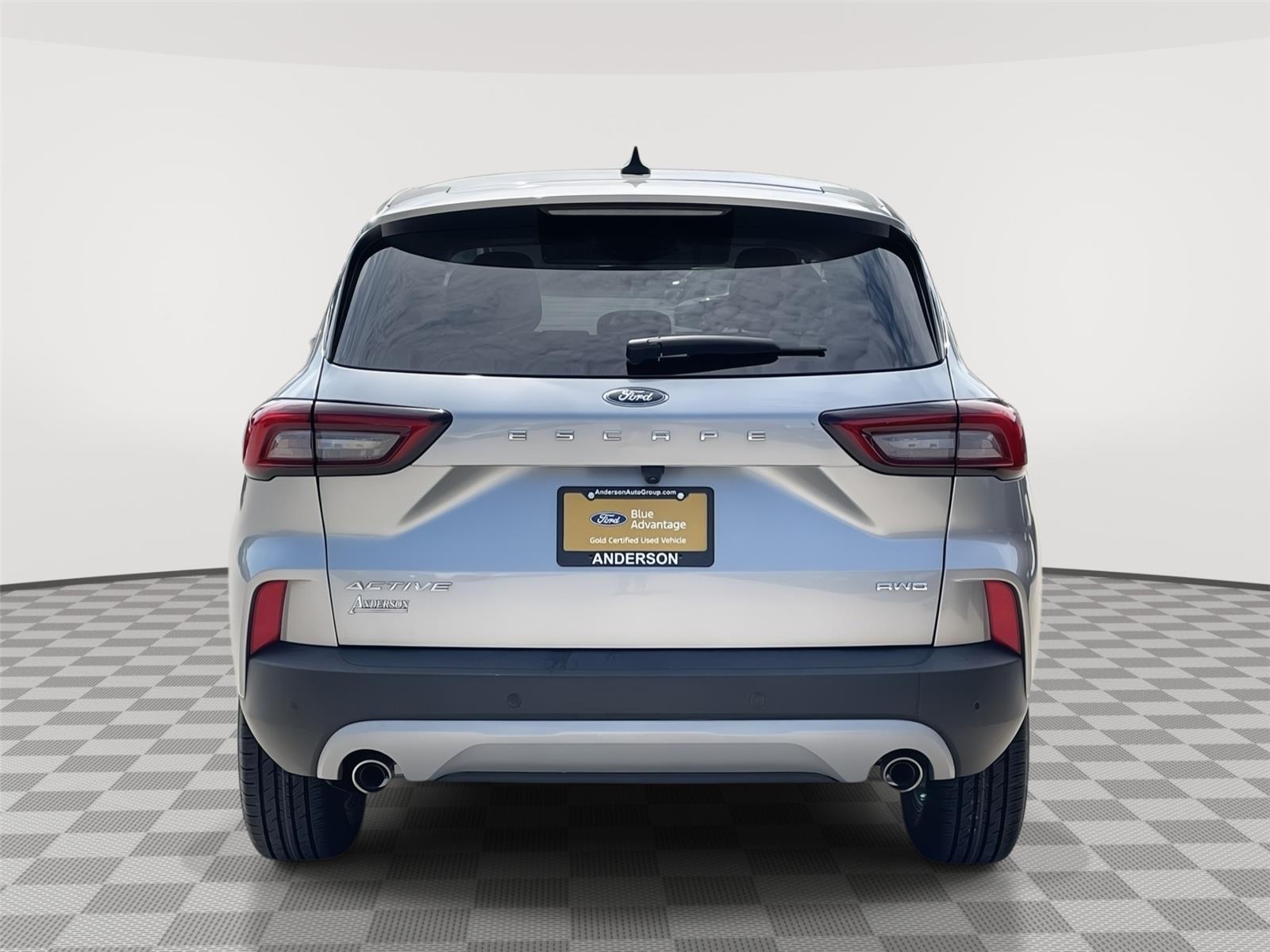 Vehicle photo 8
