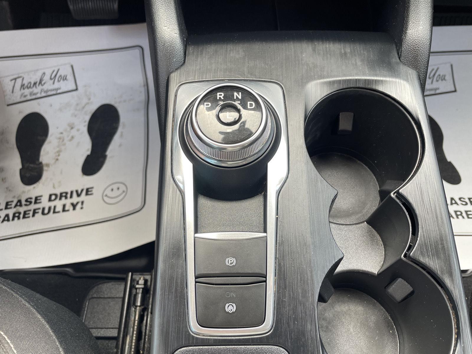 Vehicle photo 30