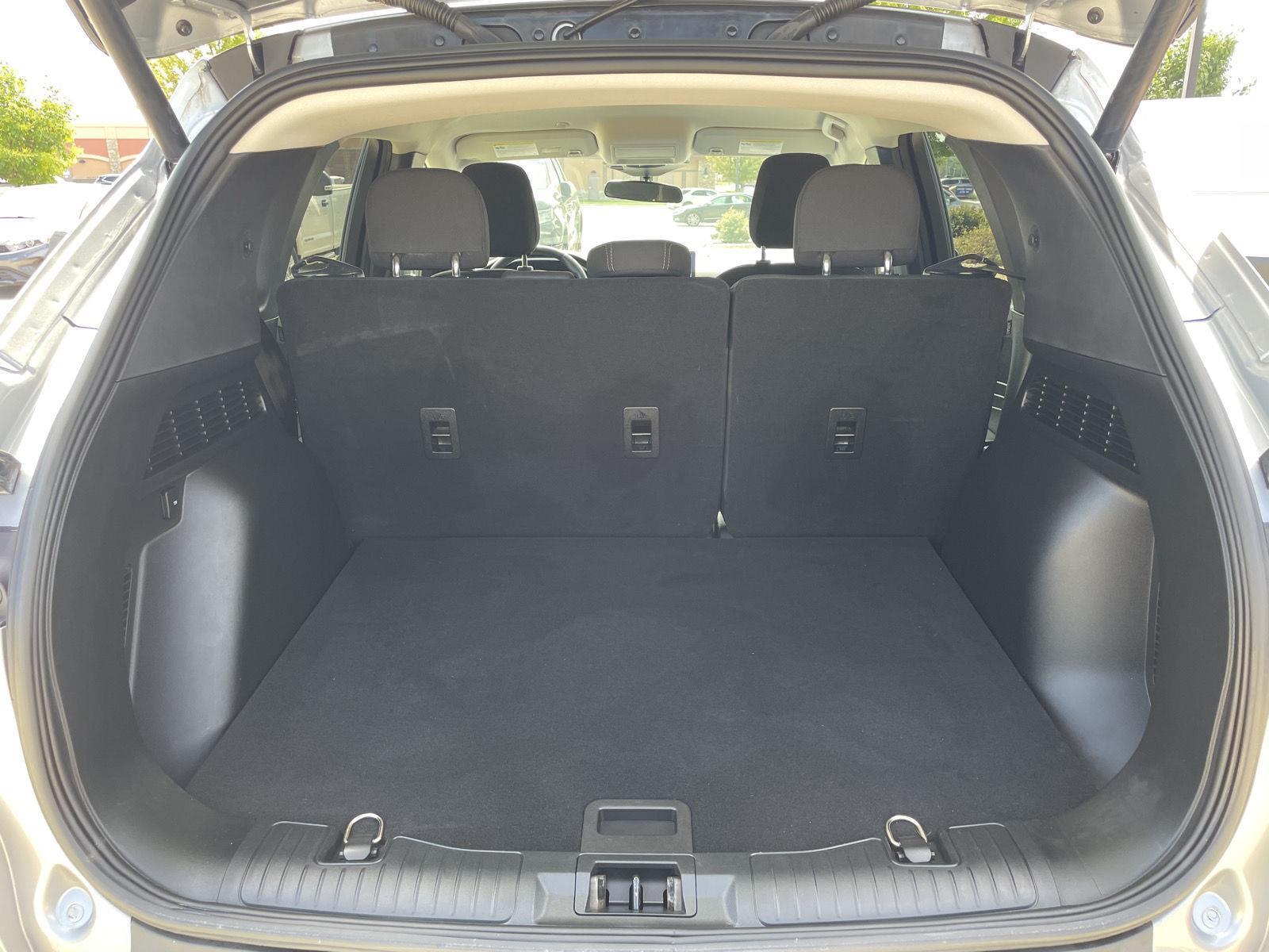 Vehicle photo 35