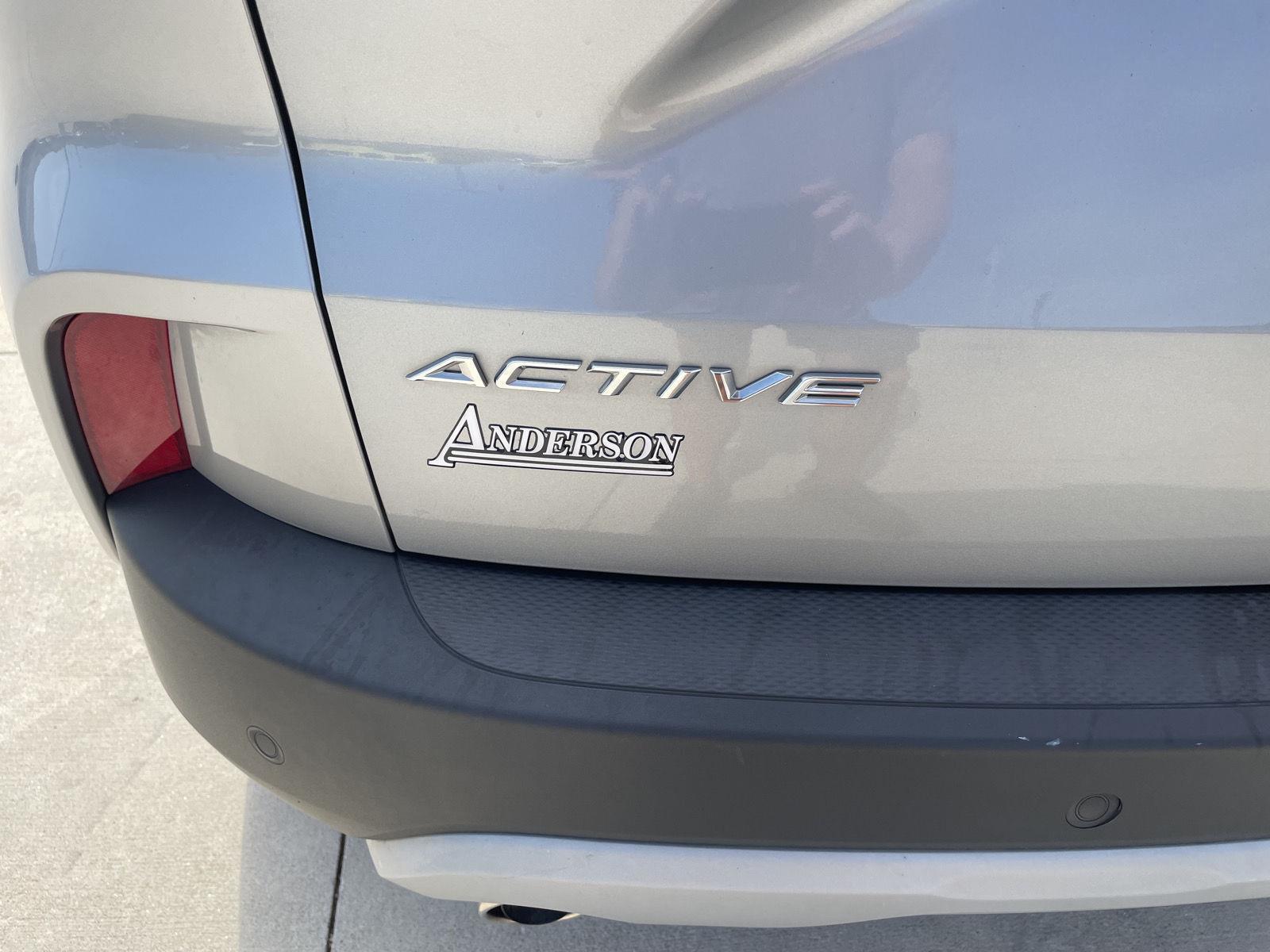 Vehicle photo 38