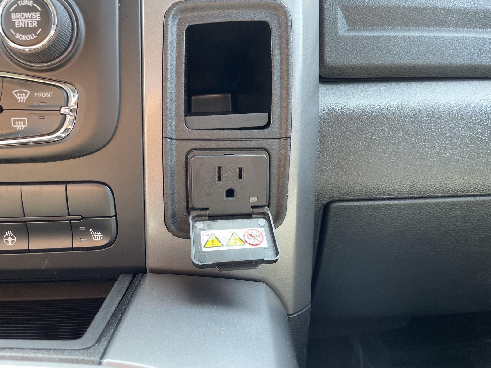 Vehicle photo 27