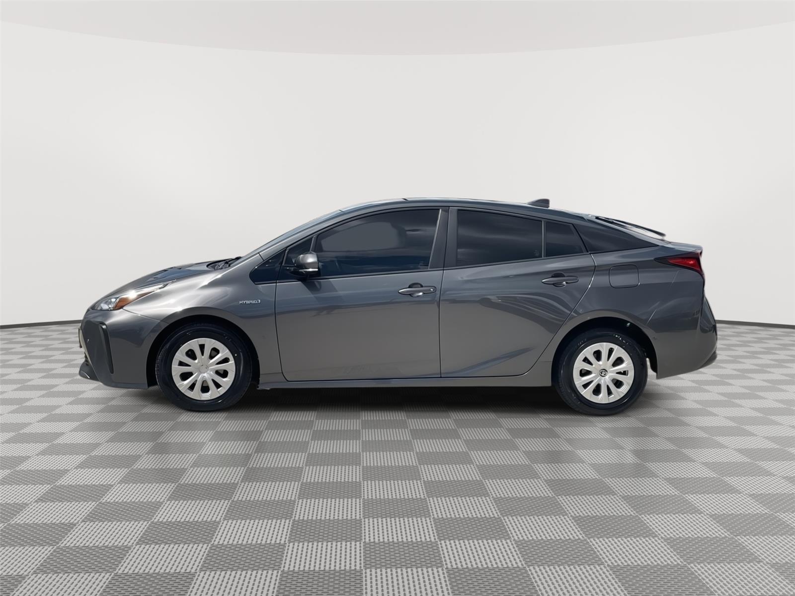 Vehicle photo 2