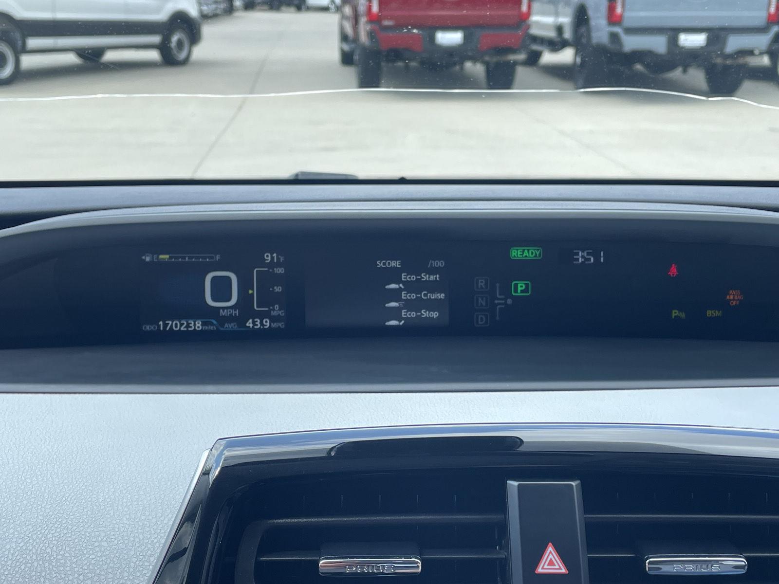 Vehicle photo 15