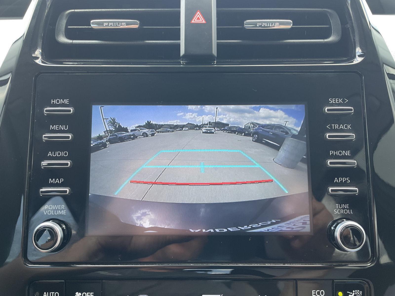 Vehicle photo 22