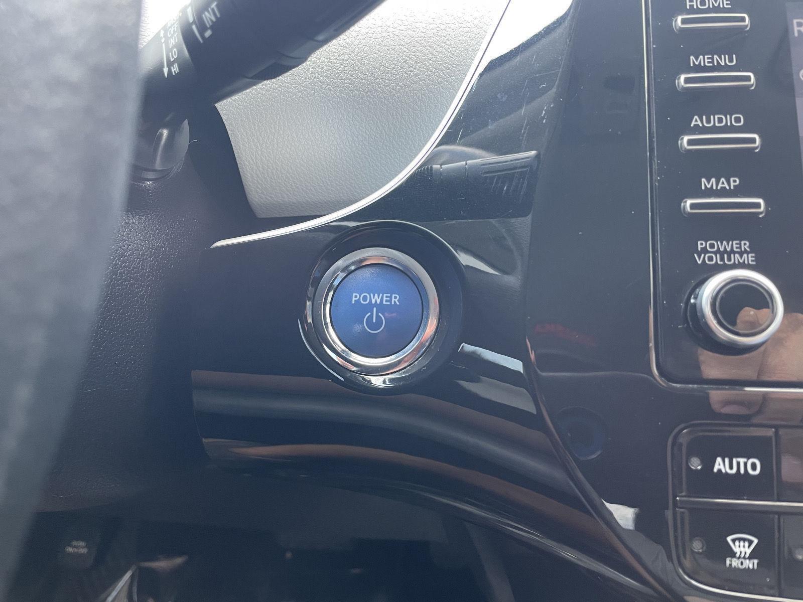 Vehicle photo 23