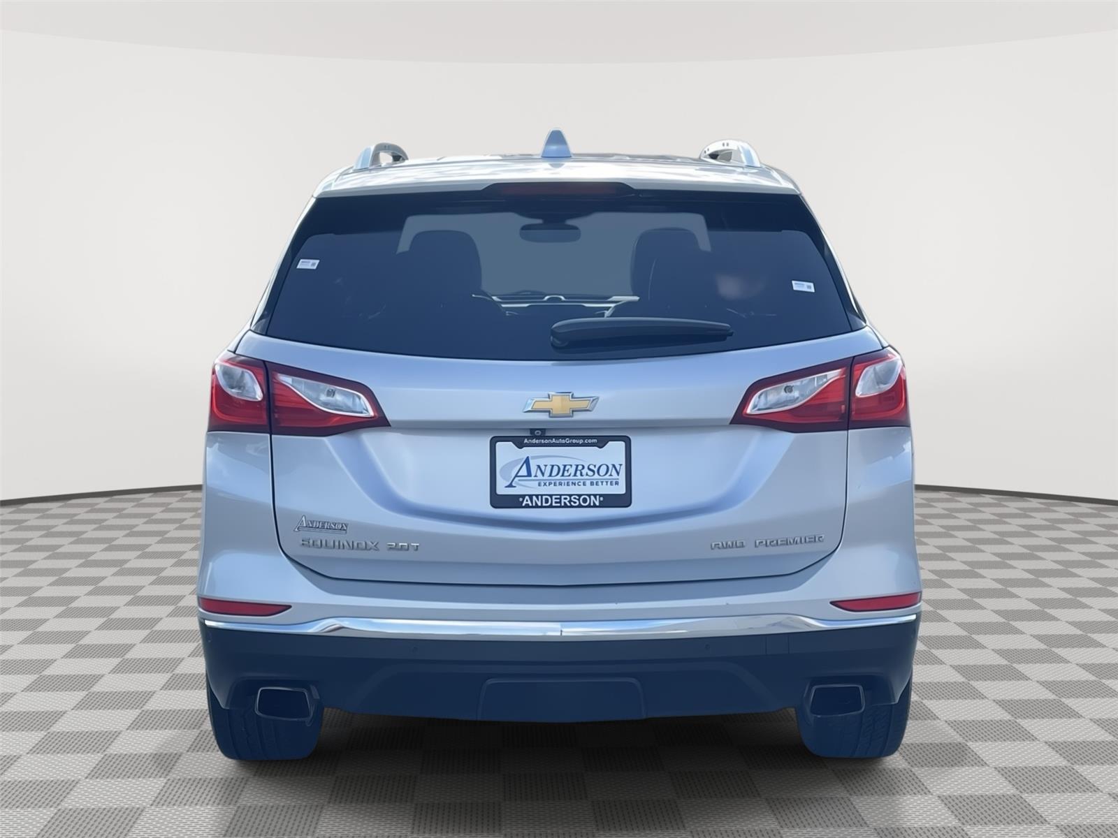 Vehicle photo 8